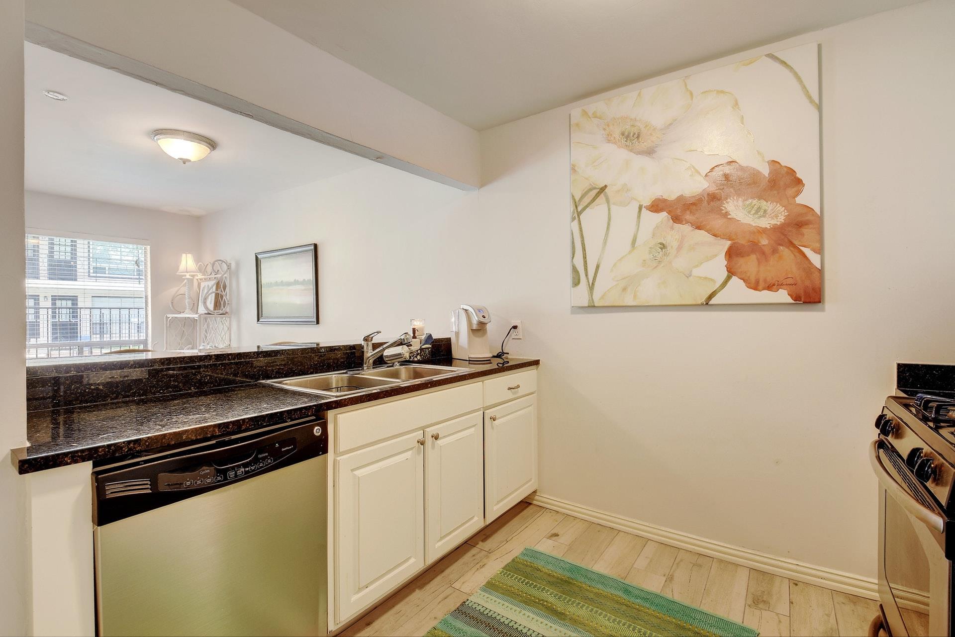 1210 Windsor Rd # 117, Austin, TX 78703