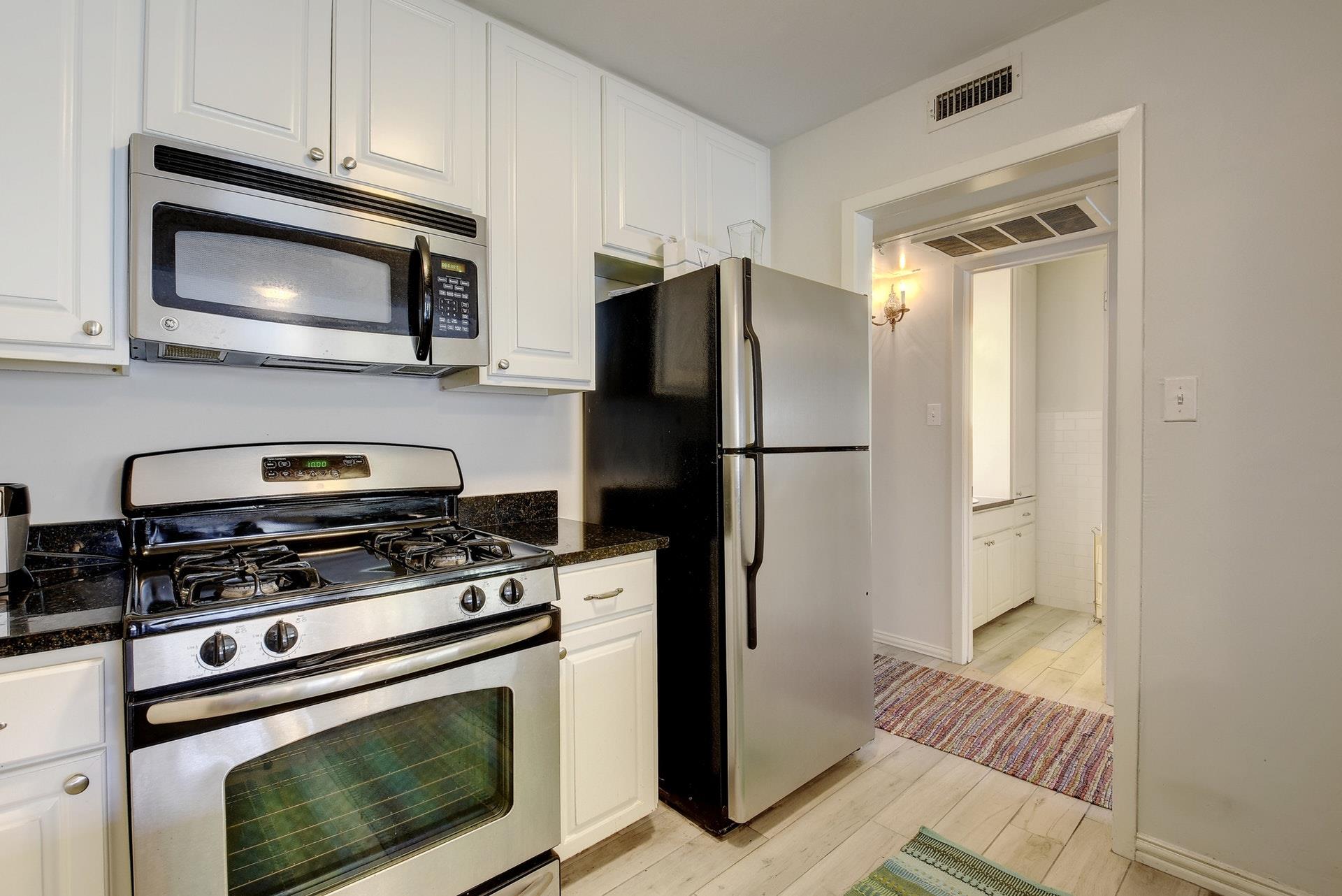 1210 Windsor Rd # 117, Austin, TX 78703