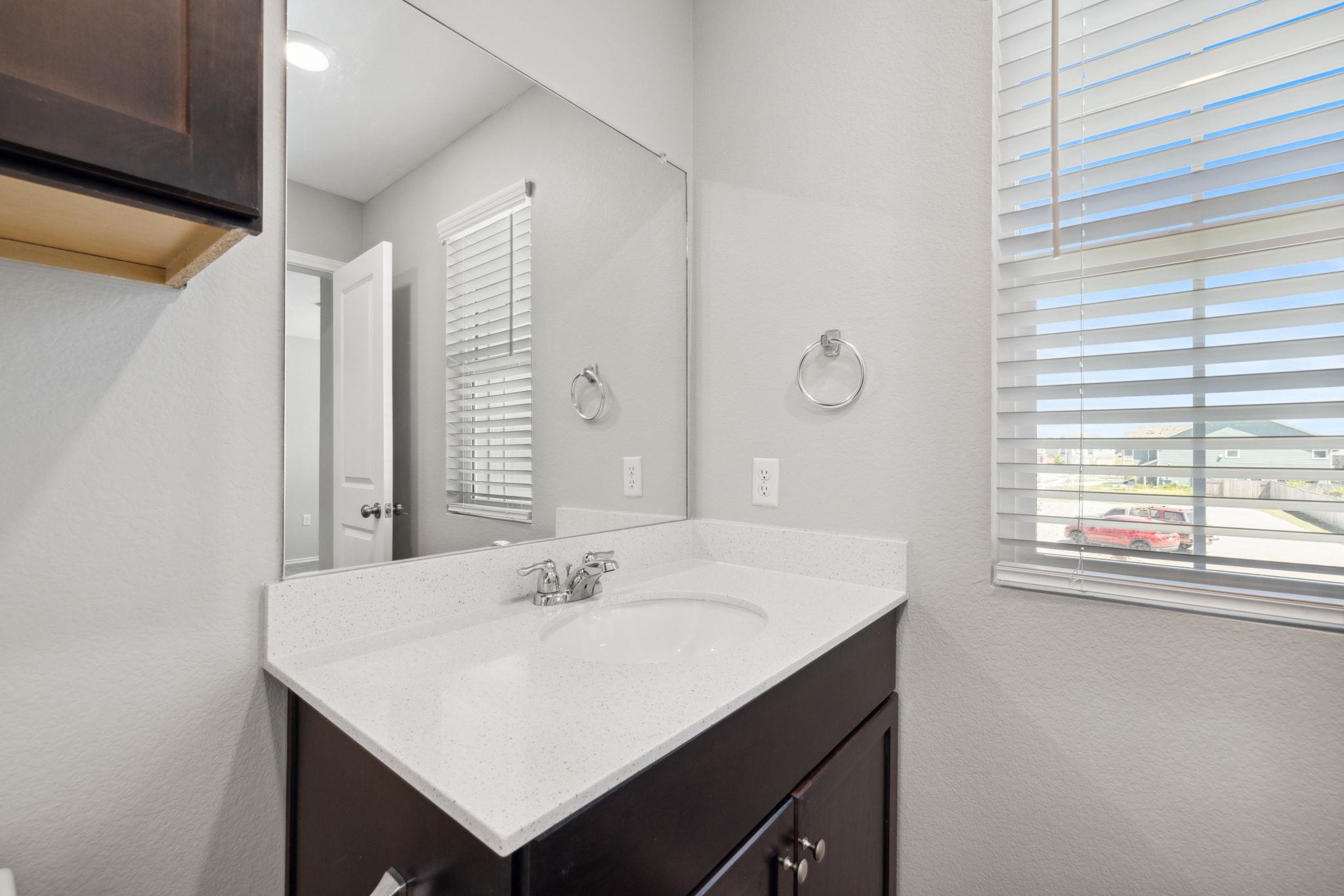 12101 Short Leaf Path, Del Valle, TX 78617