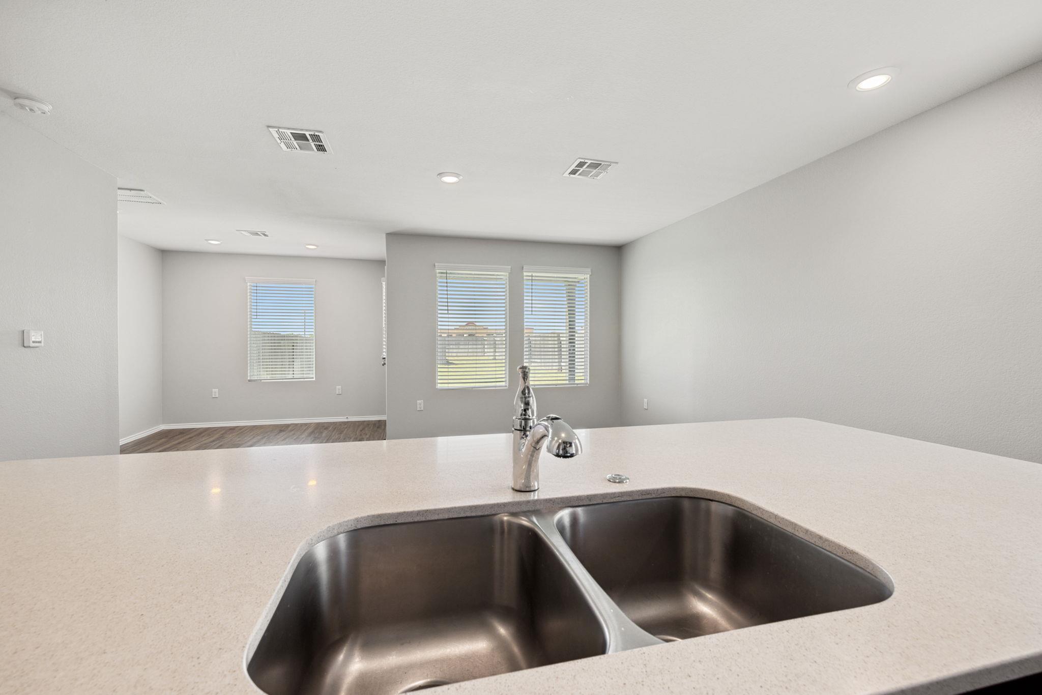 12101 Short Leaf Path, Del Valle, TX 78617