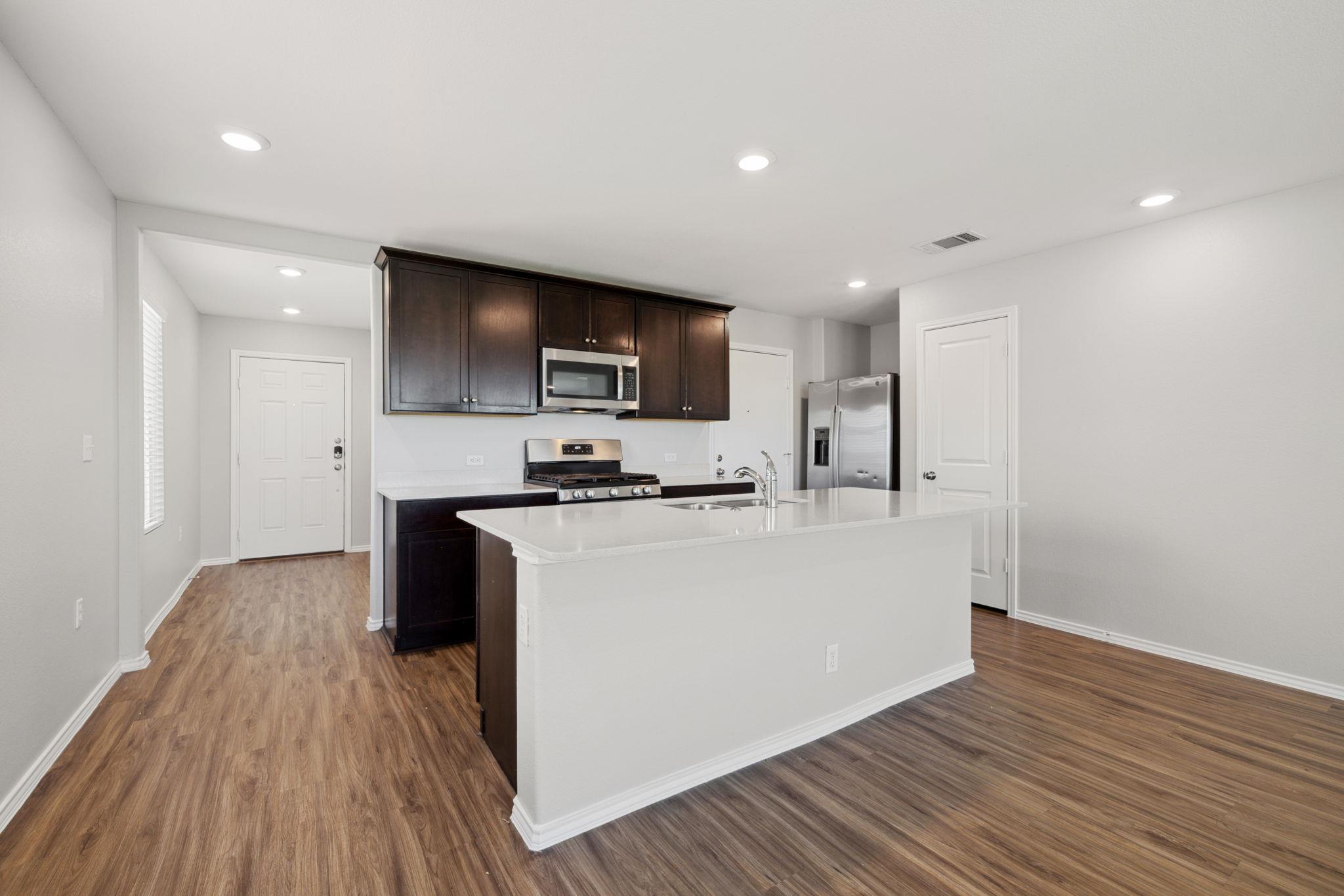 12101 Short Leaf Path, Del Valle, TX 78617