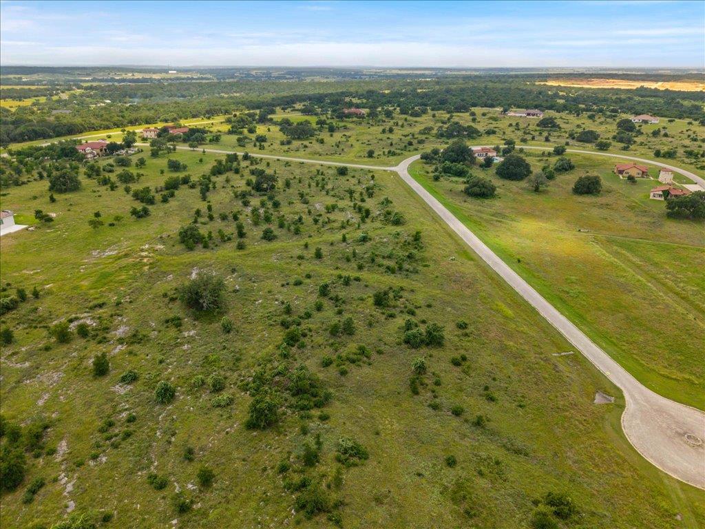 308 Via Francesco, Florence, TX 76527