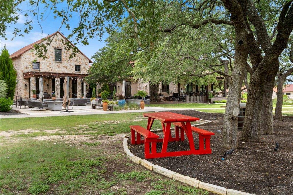 308 Via Francesco, Florence, TX 76527