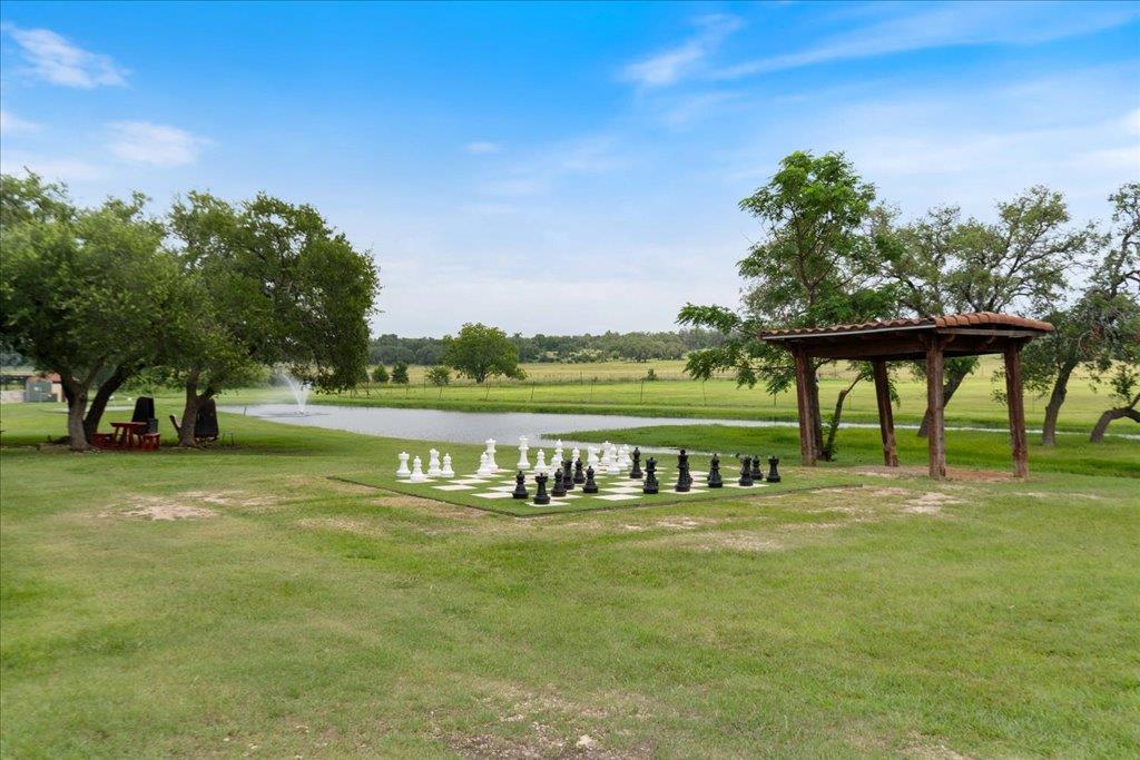 308 Via Francesco, Florence, TX 76527