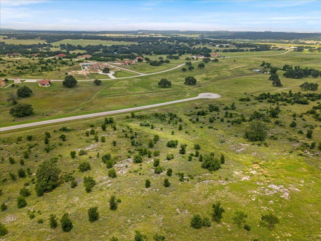 308 Via Francesco, Florence, TX 76527