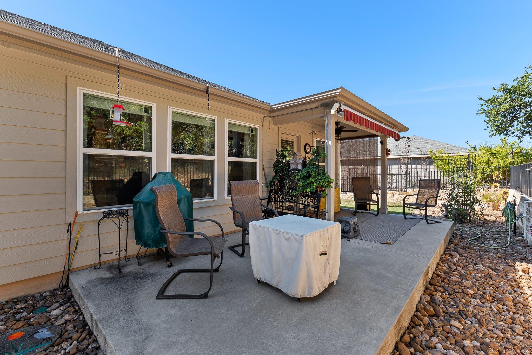 2009 Omaha Dr, Lago Vista, TX 78645