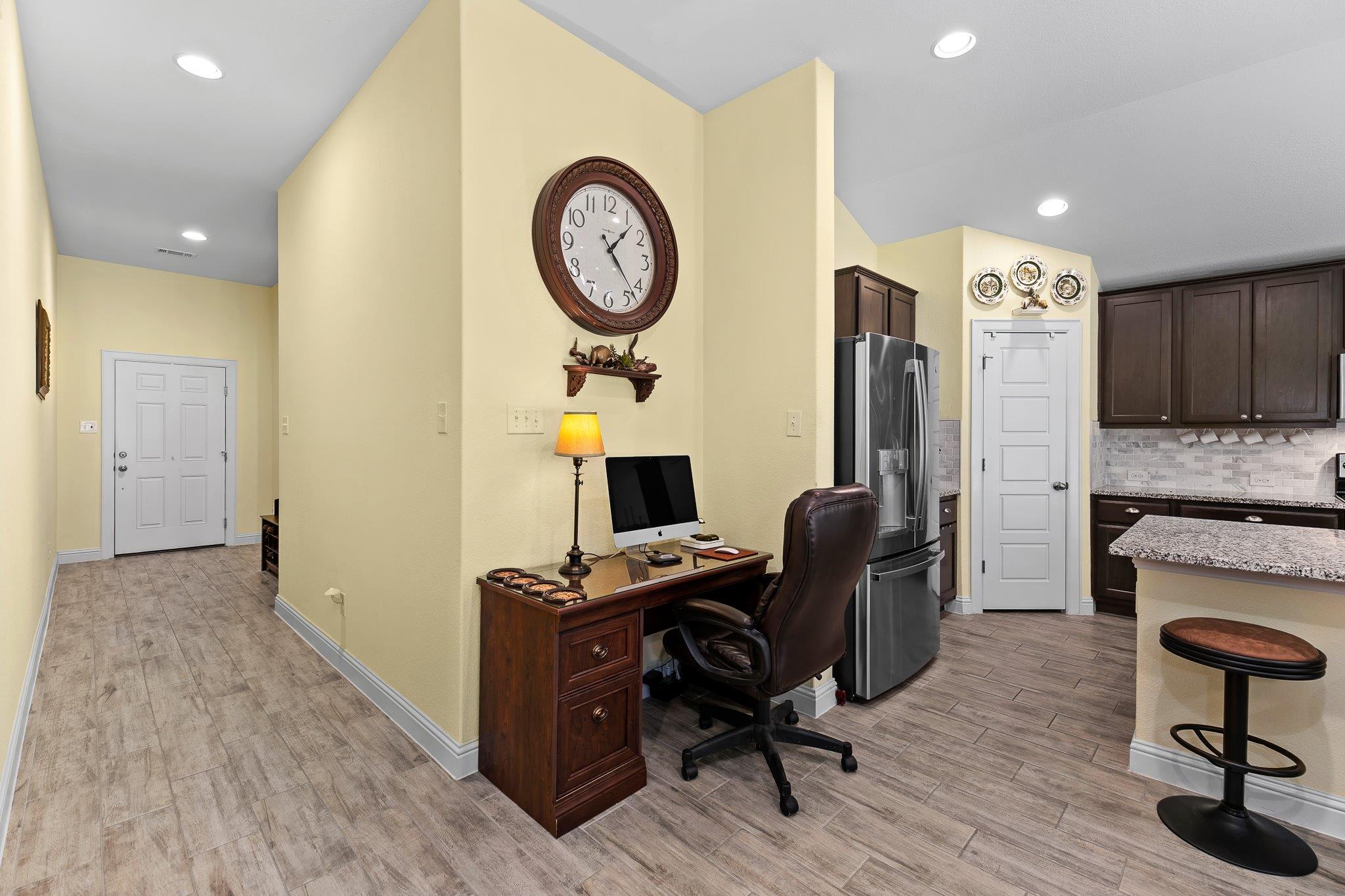 2009 Omaha Dr, Lago Vista, TX 78645