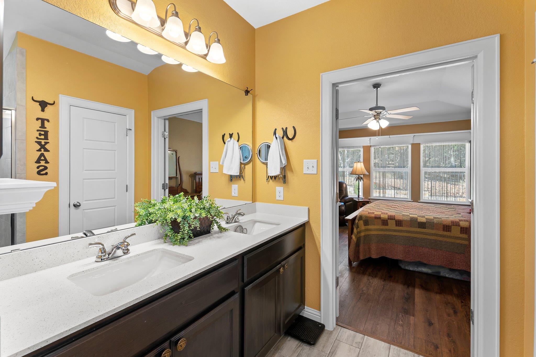 2009 Omaha Dr, Lago Vista, TX 78645