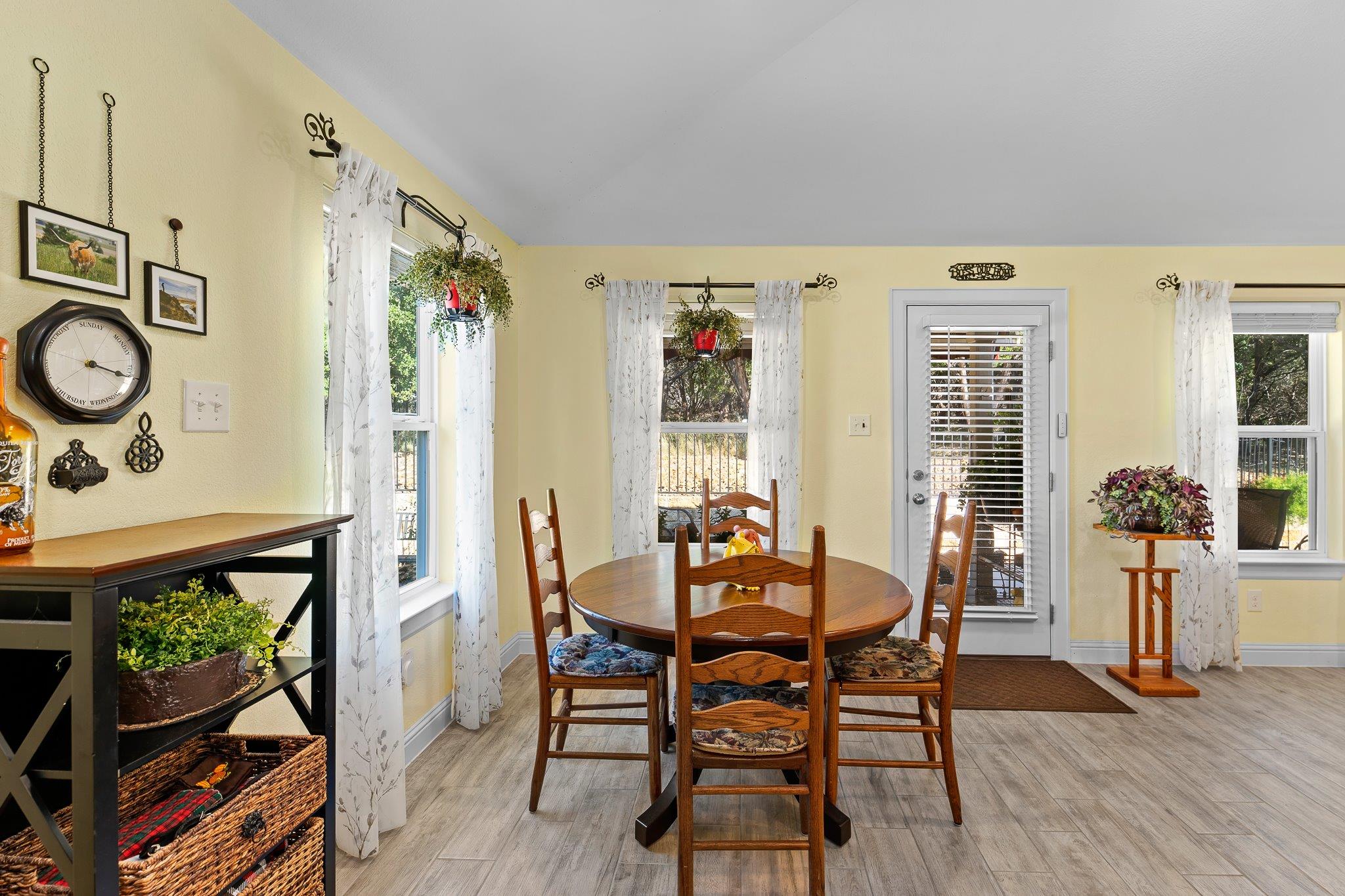 2009 Omaha Dr, Lago Vista, TX 78645