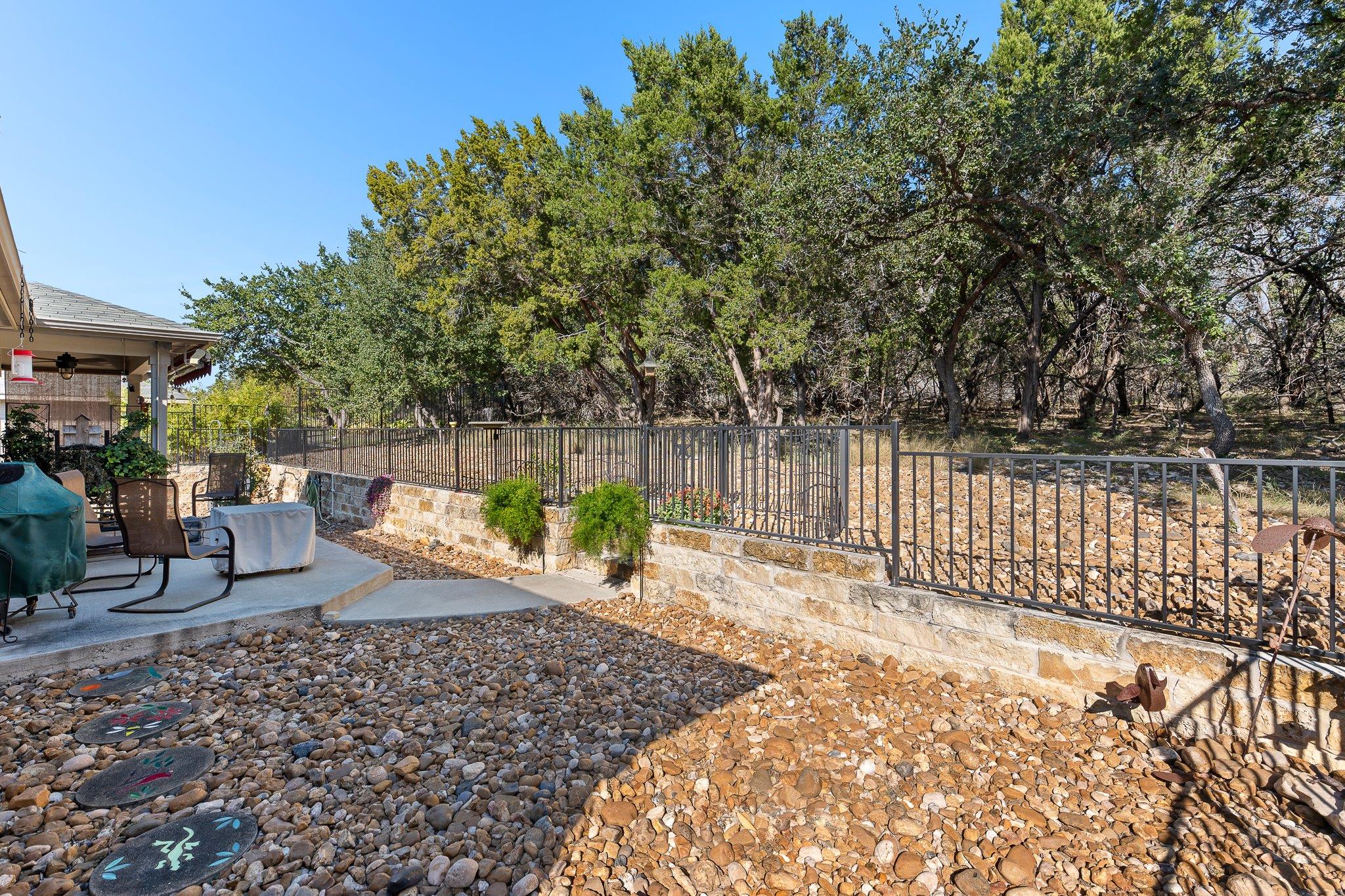 2009 Omaha Dr, Lago Vista, TX 78645