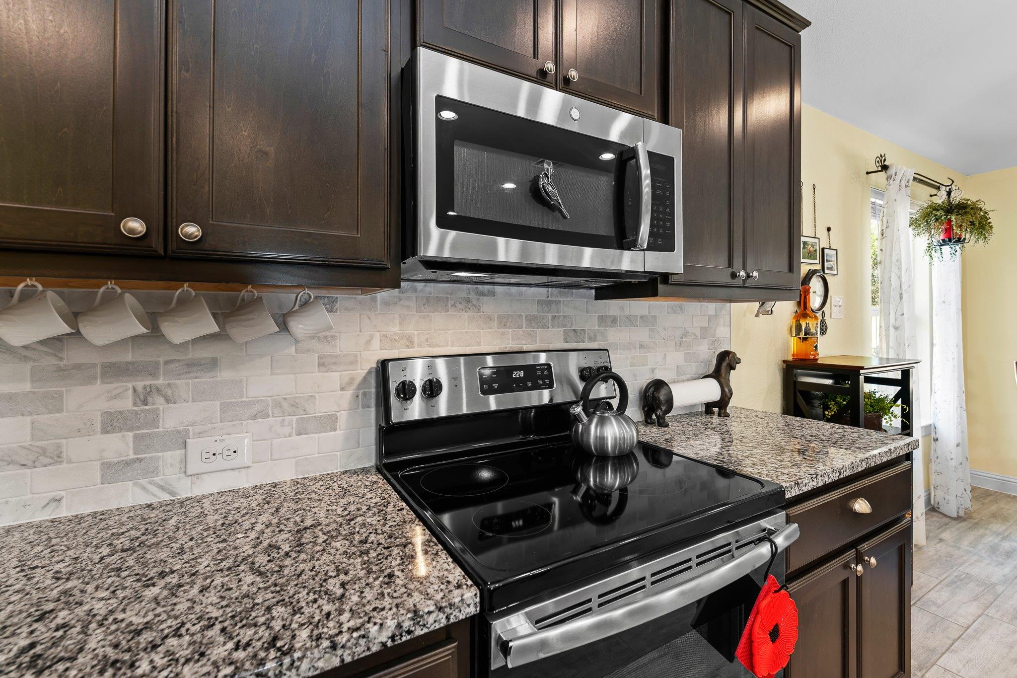 2009 Omaha Dr, Lago Vista, TX 78645