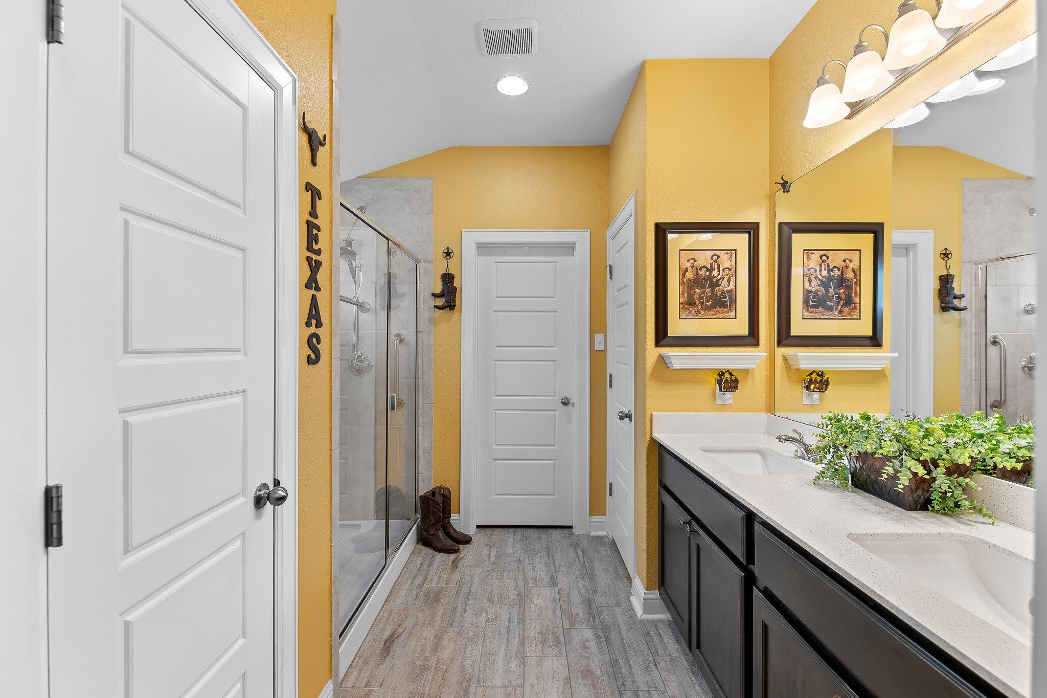 2009 Omaha Dr, Lago Vista, TX 78645