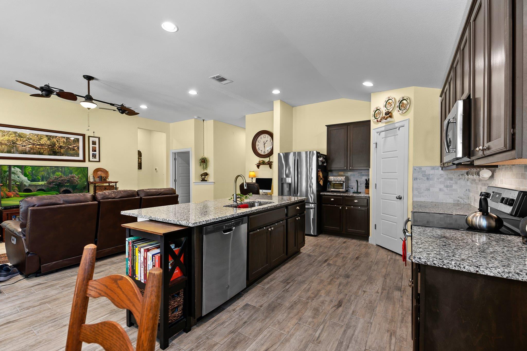 2009 Omaha Dr, Lago Vista, TX 78645