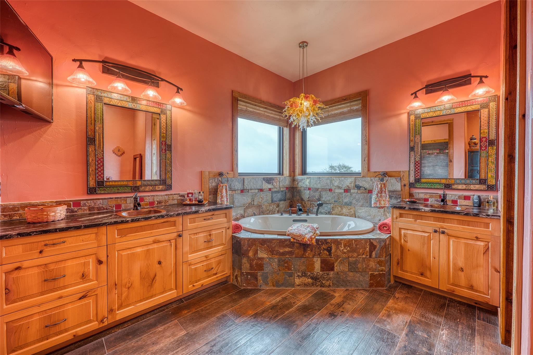 281 Cedar Mountain Dr, Marble Falls, TX 78654