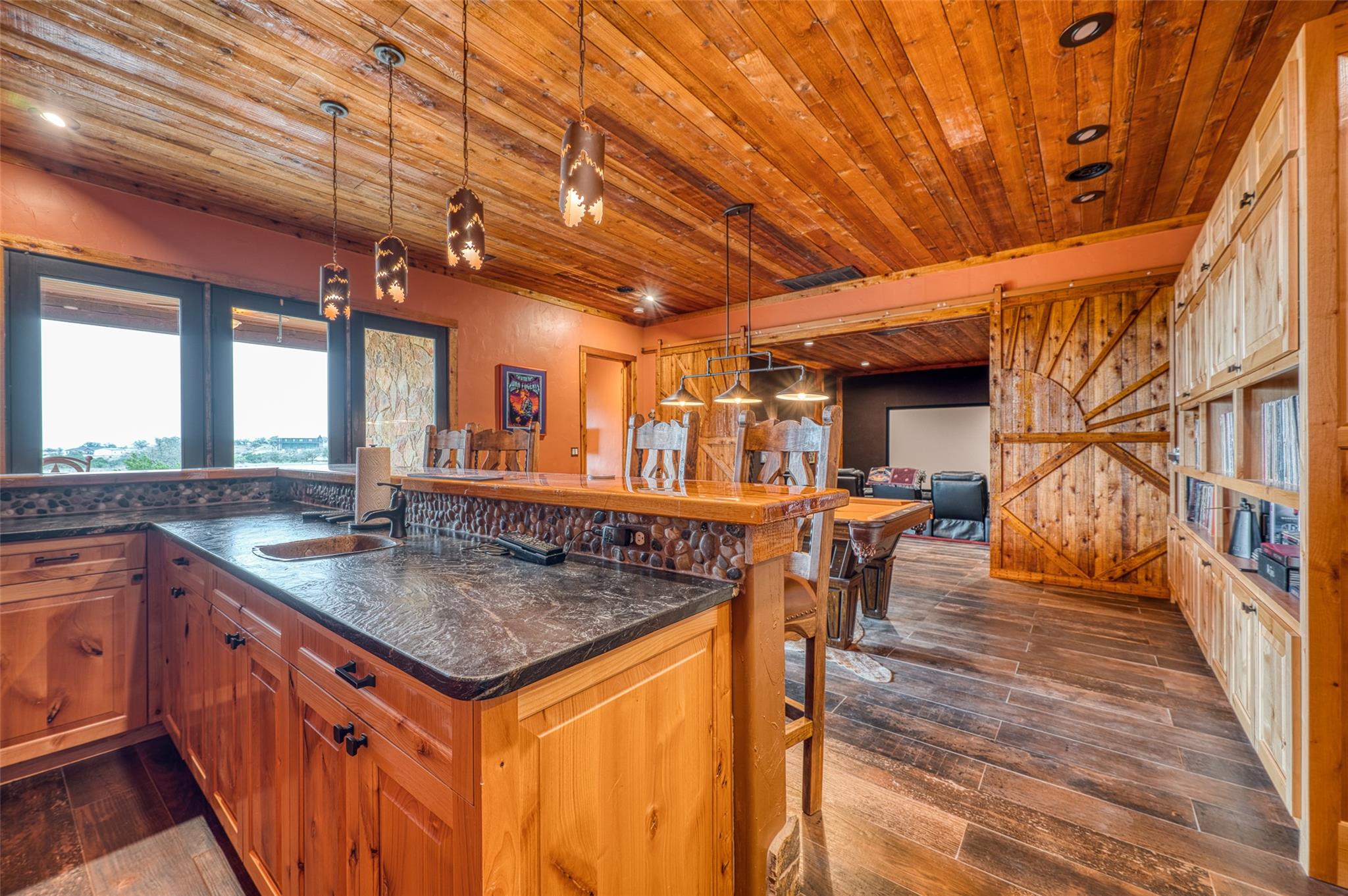 281 Cedar Mountain Dr, Marble Falls, TX 78654