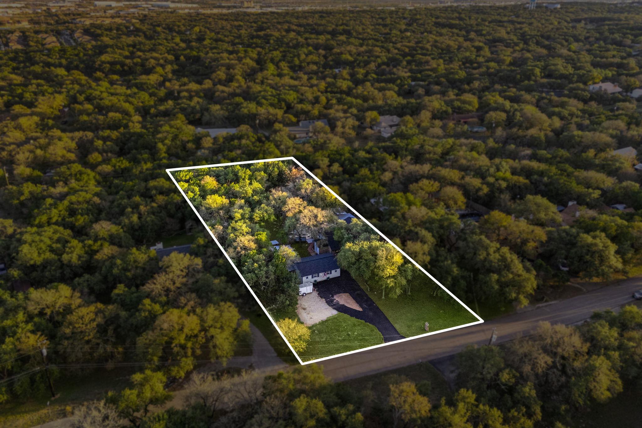 2621 Oak Haven Dr, San Marcos, TX 78666