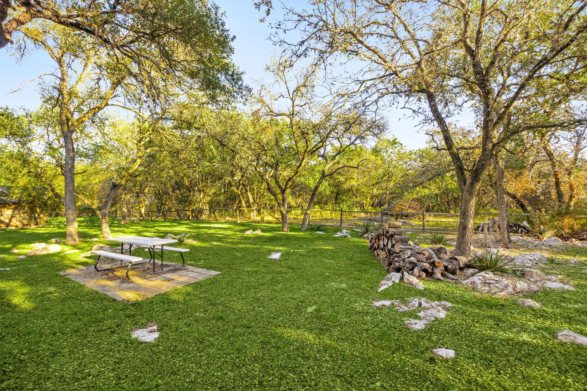 2621 Oak Haven Dr, San Marcos, TX 78666