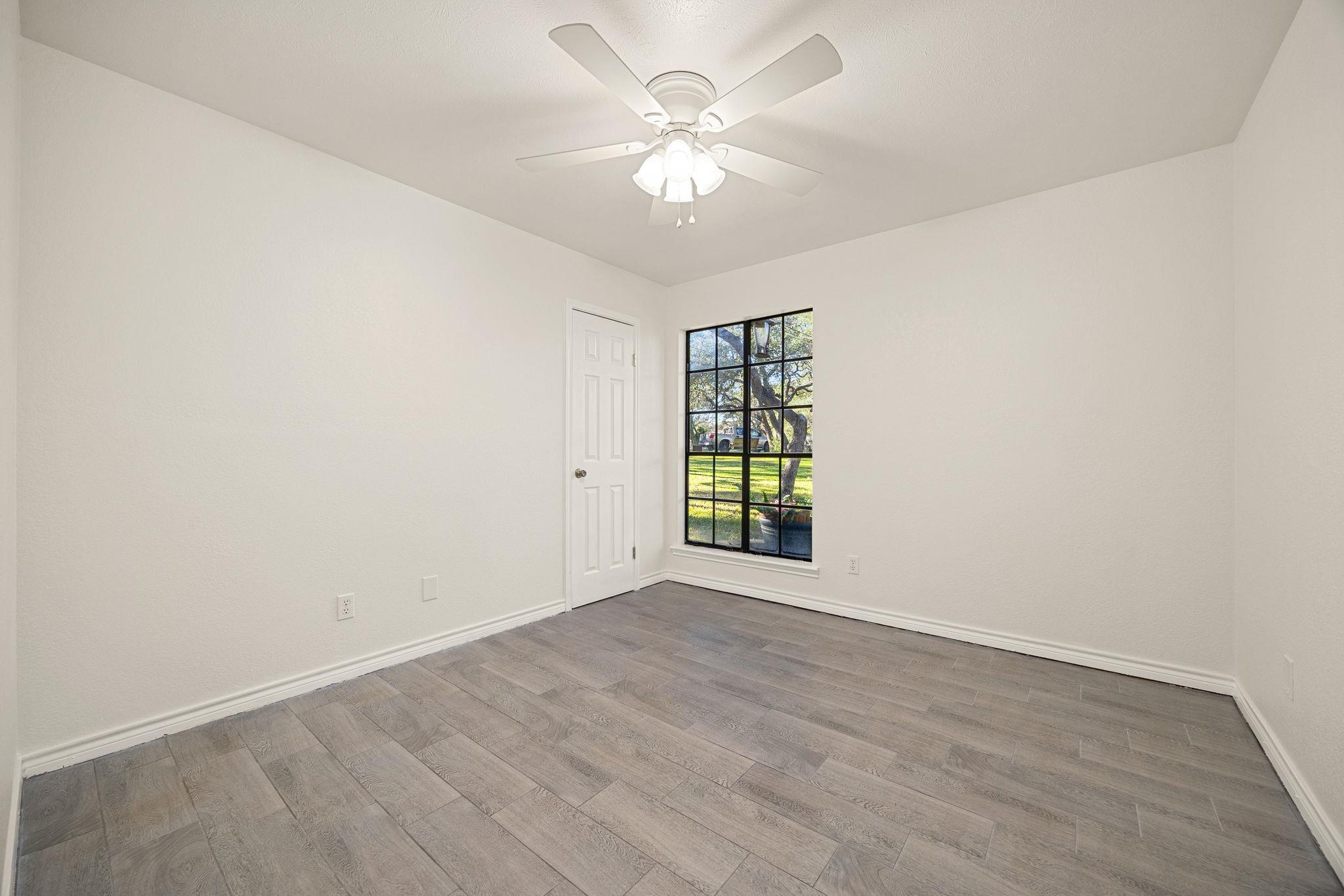 2621 Oak Haven Dr, San Marcos, TX 78666