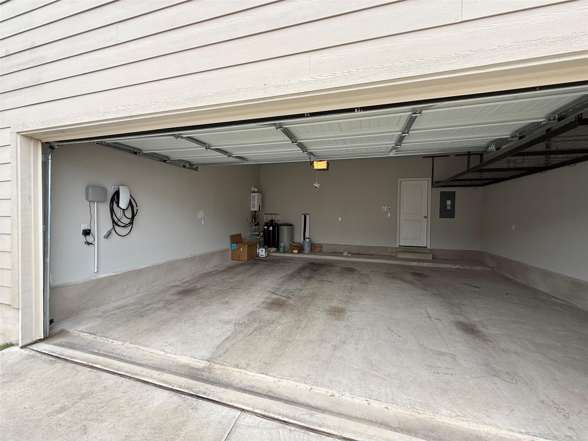 953 Lone Peak Way, Dripping Springs, TX 78620