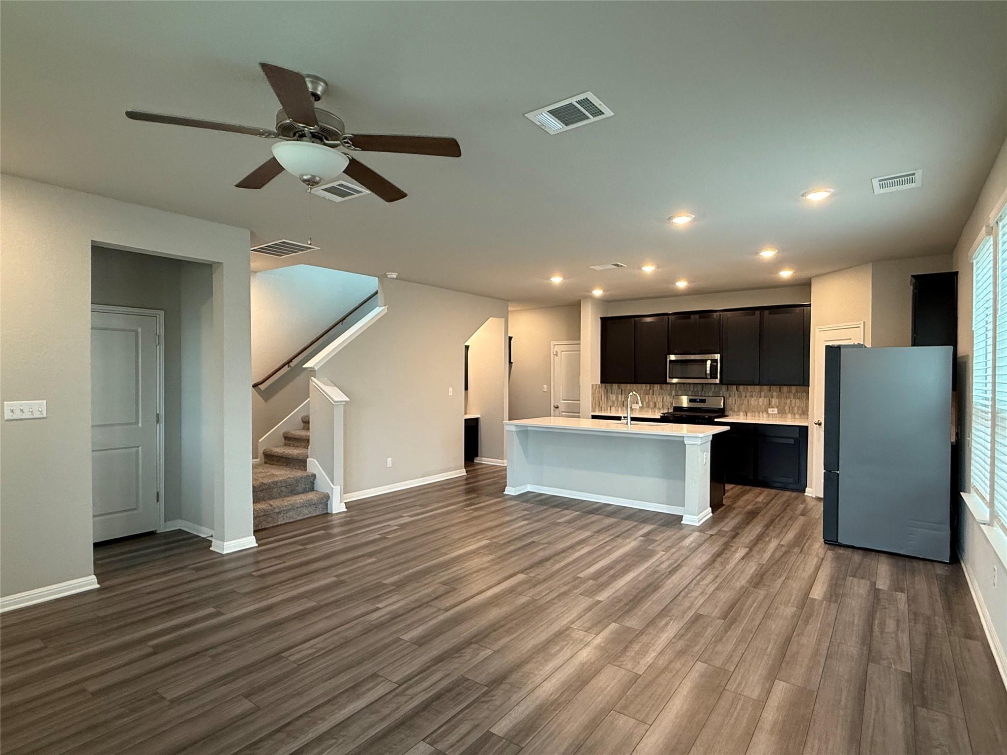 953 Lone Peak Way, Dripping Springs, TX 78620