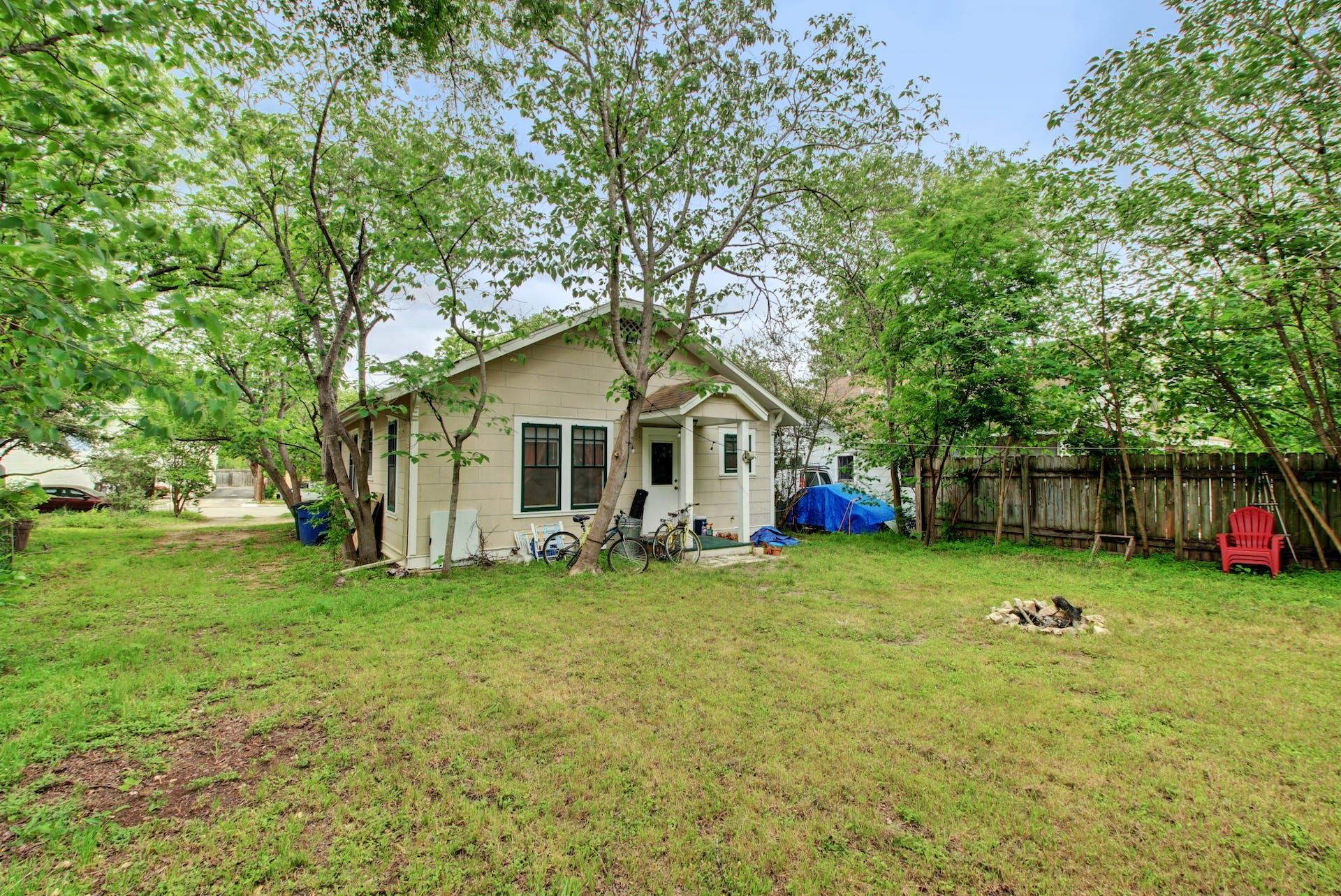 919 E 40th St, Austin, TX 78751