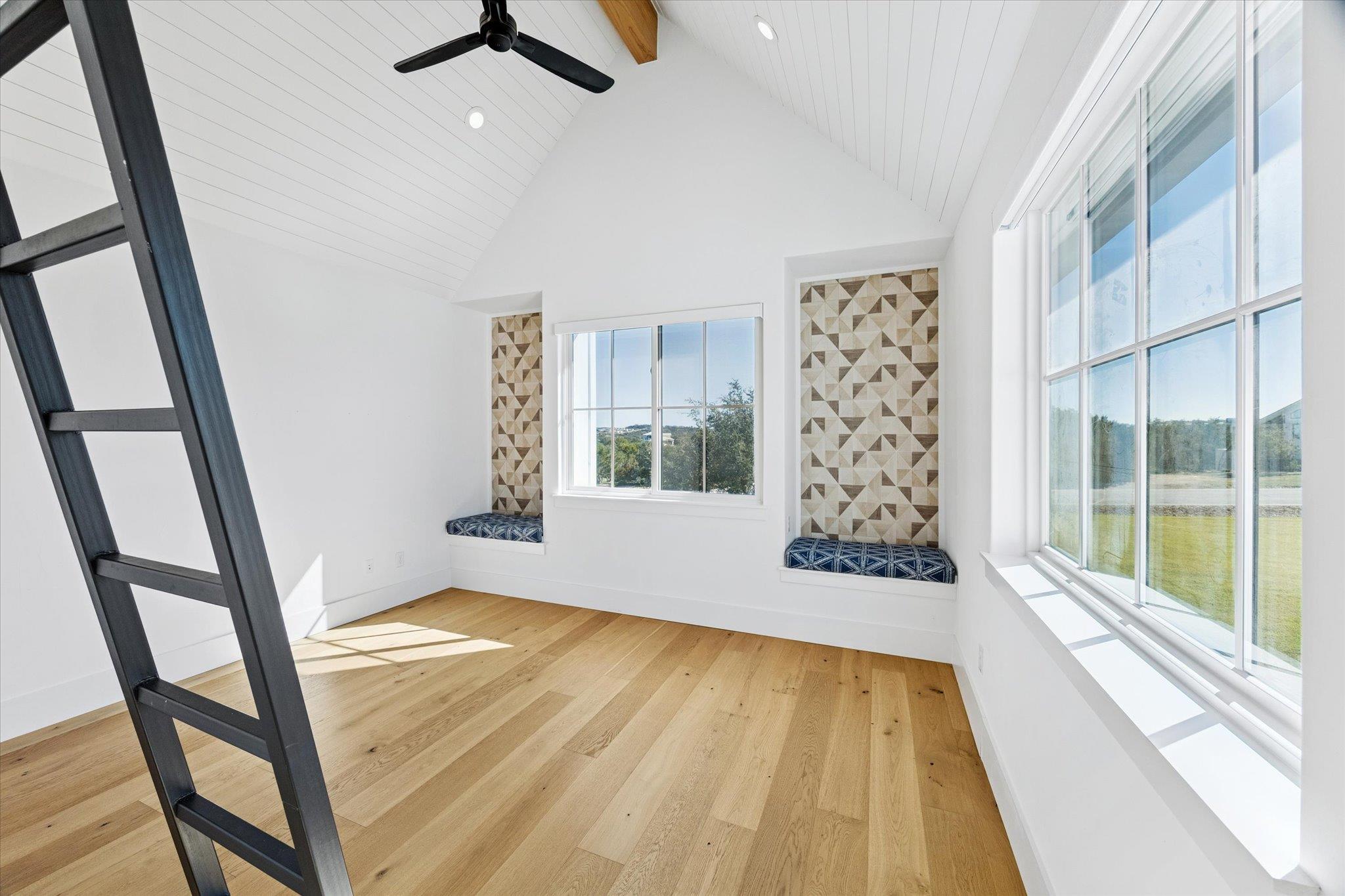 5000 Creek Meadow Cv, Spicewood, TX 78669