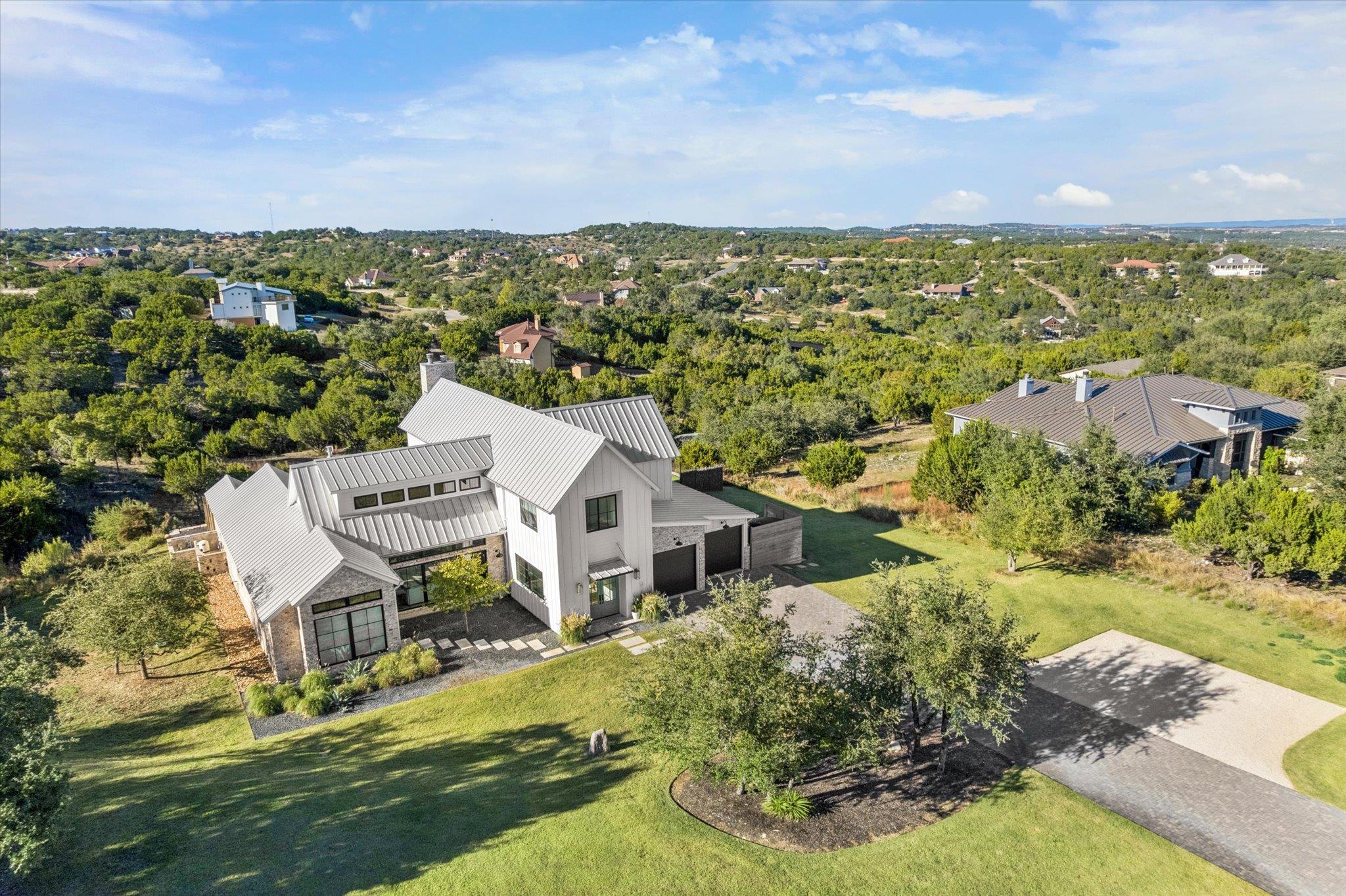 5000 Creek Meadow Cv, Spicewood, TX 78669