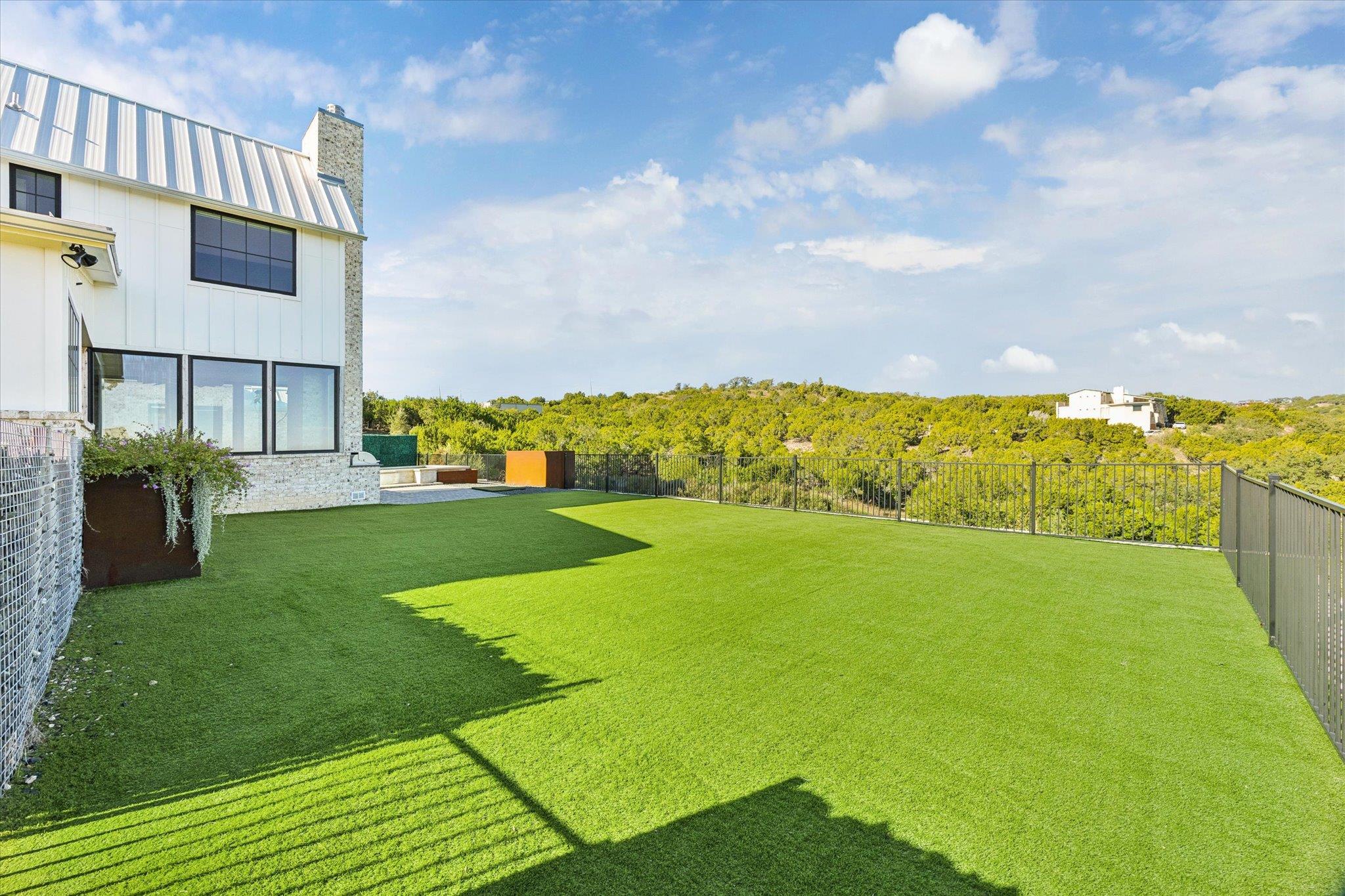 5000 Creek Meadow Cv, Spicewood, TX 78669