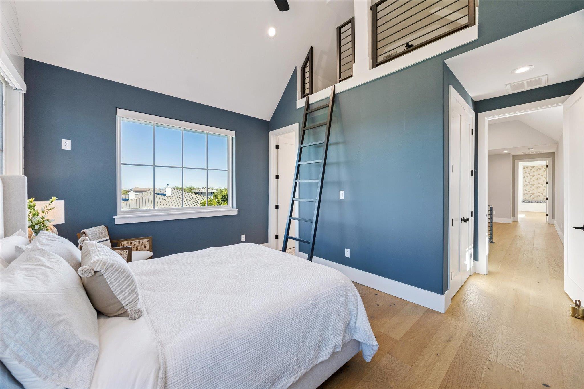 5000 Creek Meadow Cv, Spicewood, TX 78669