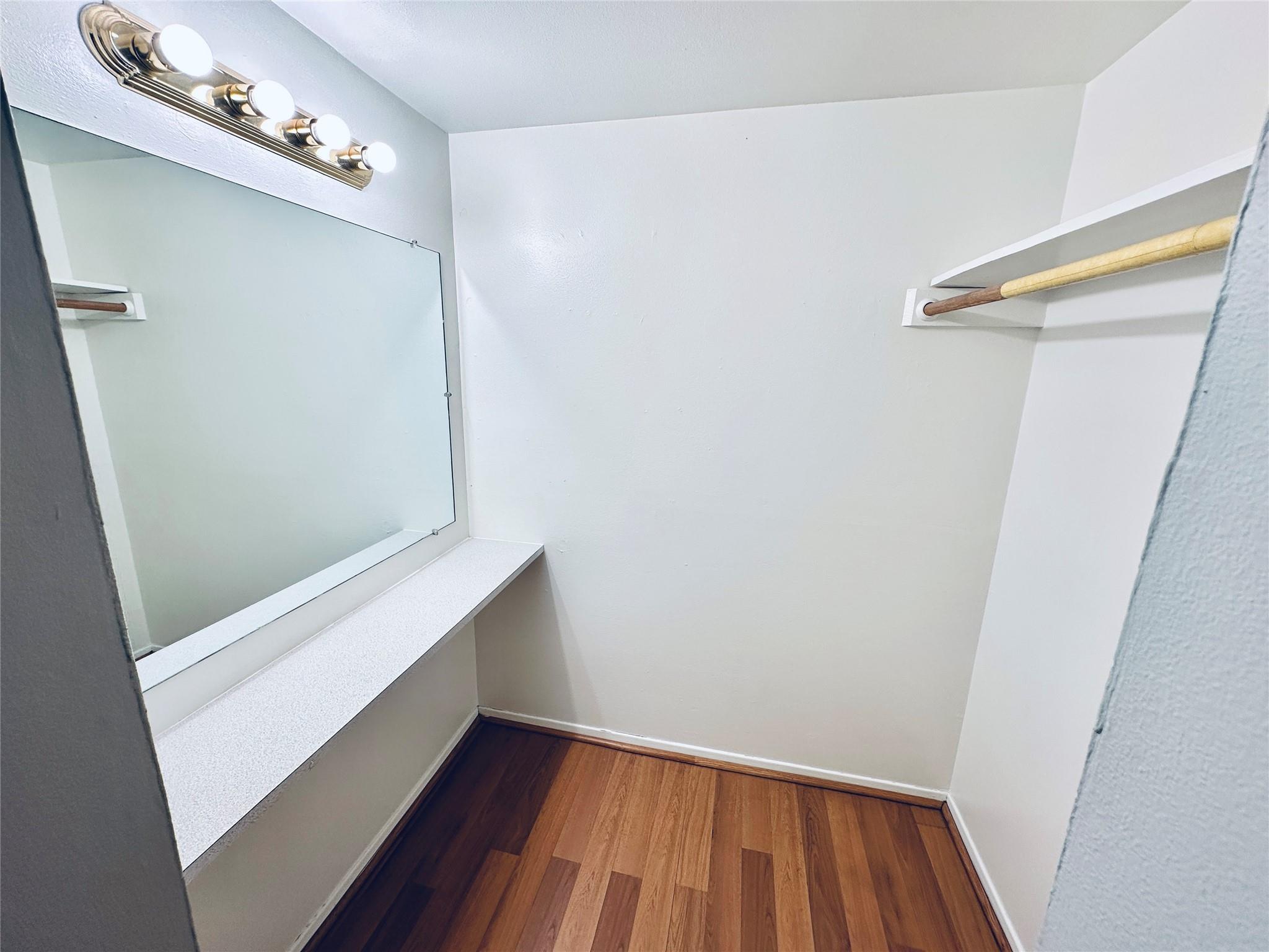 601 W 11th St # 127, Austin, TX 78701