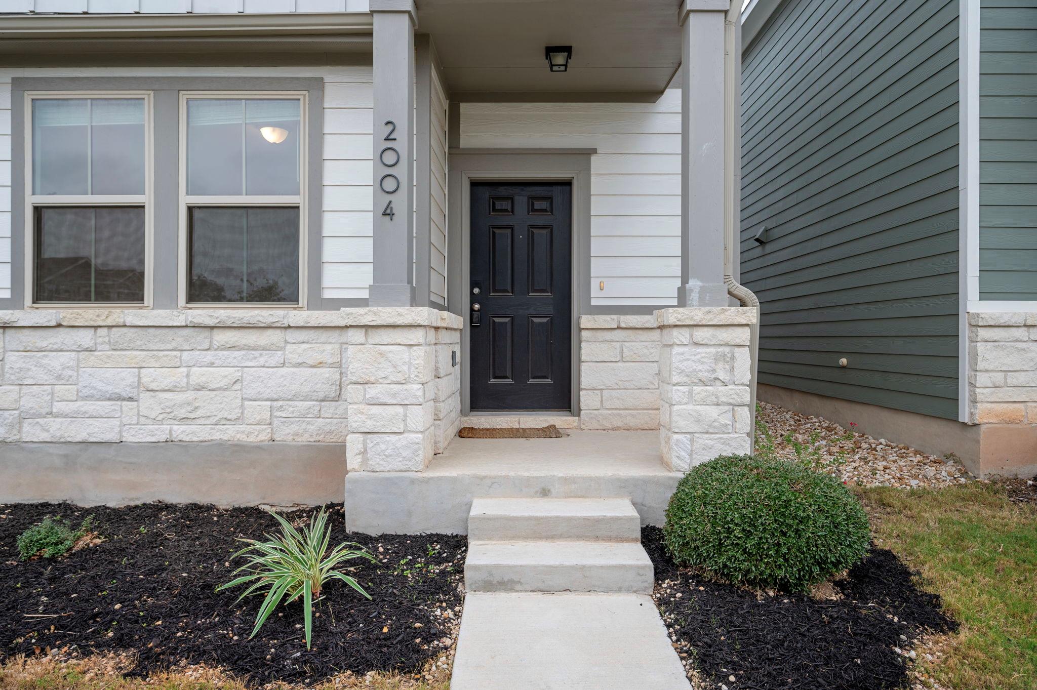 2004 Arendale Dr, Leander, TX 78641