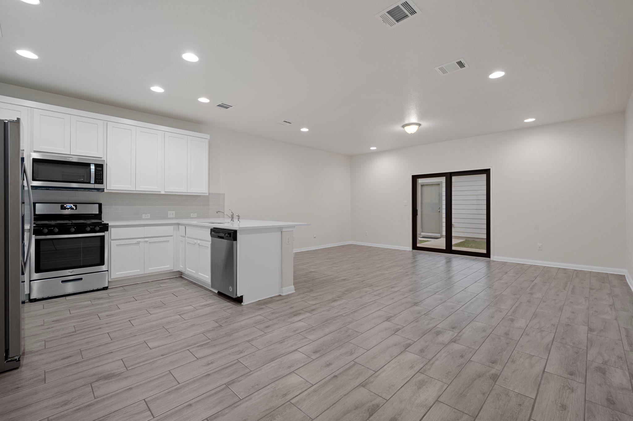 2004 Arendale Dr, Leander, TX 78641