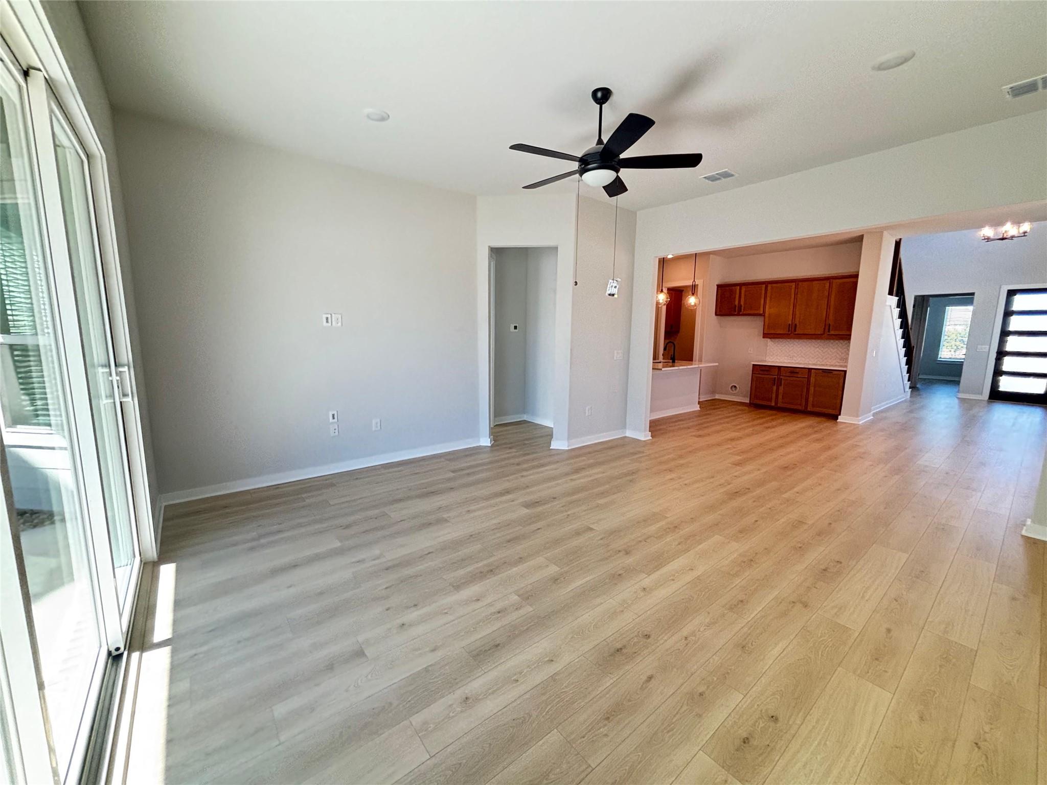 2204 Spokane Dr, Leander, TX 78641