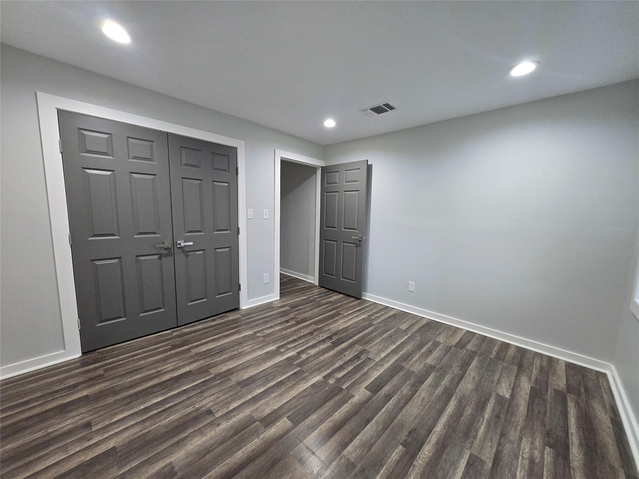 507 W 1st St, Flatonia, TX 78941