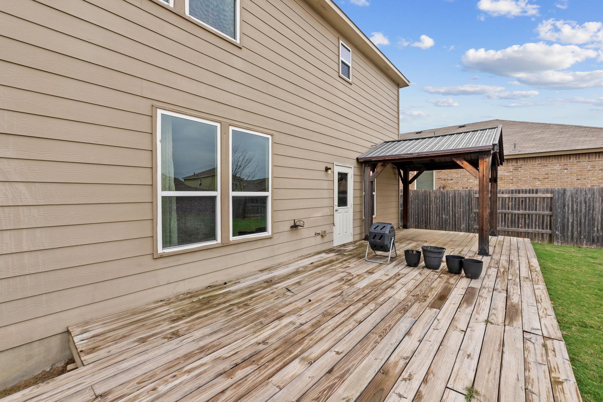 240 Nectar Dr, Buda, TX 78610