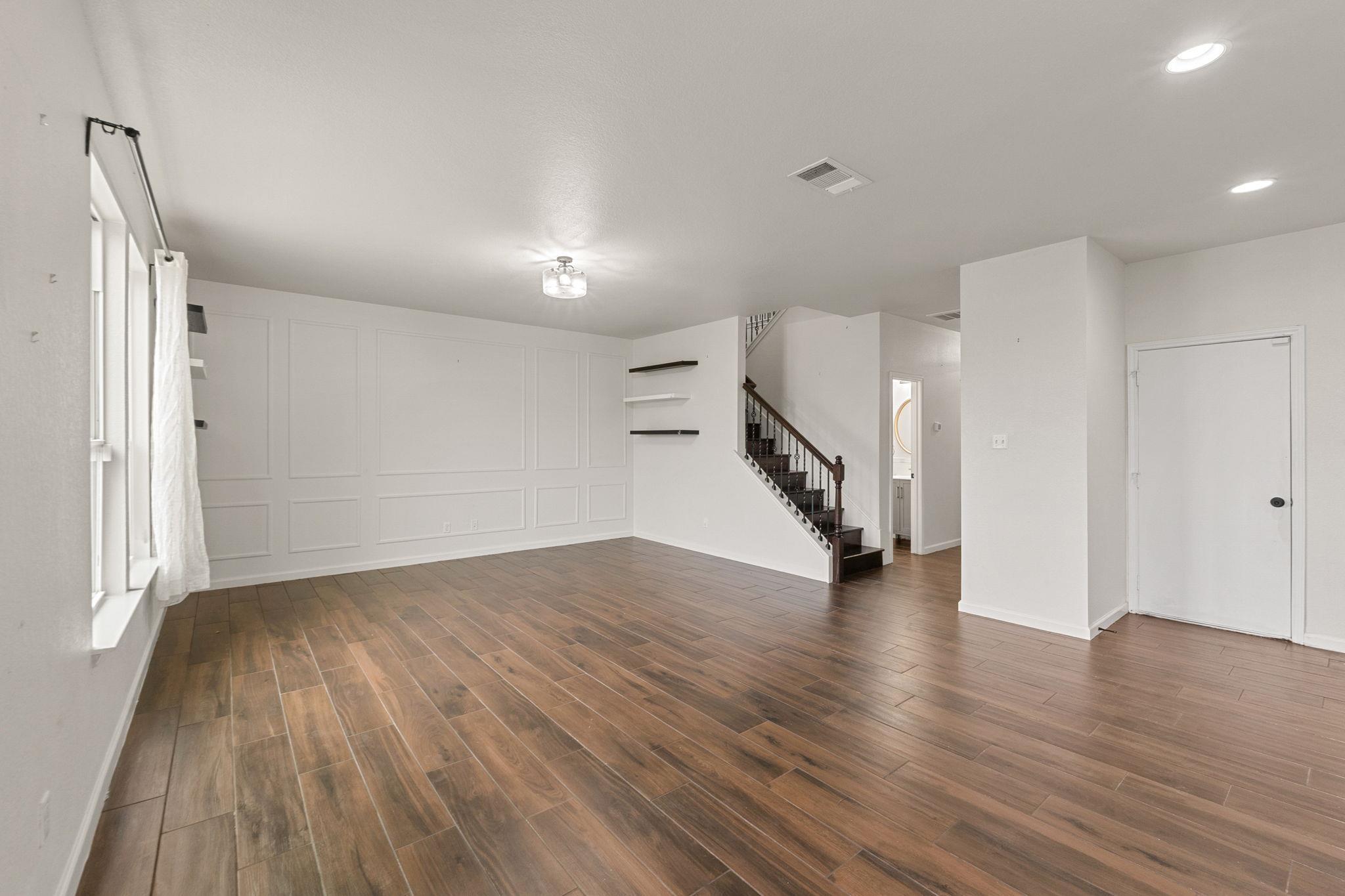 240 Nectar Dr, Buda, TX 78610