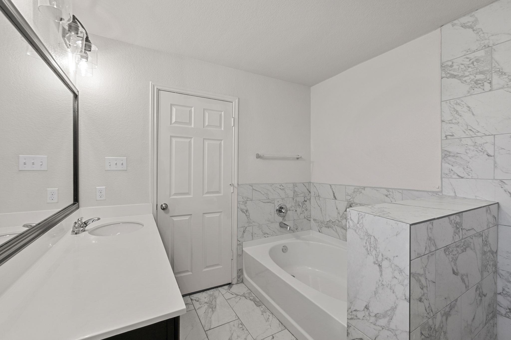 240 Nectar Dr, Buda, TX 78610