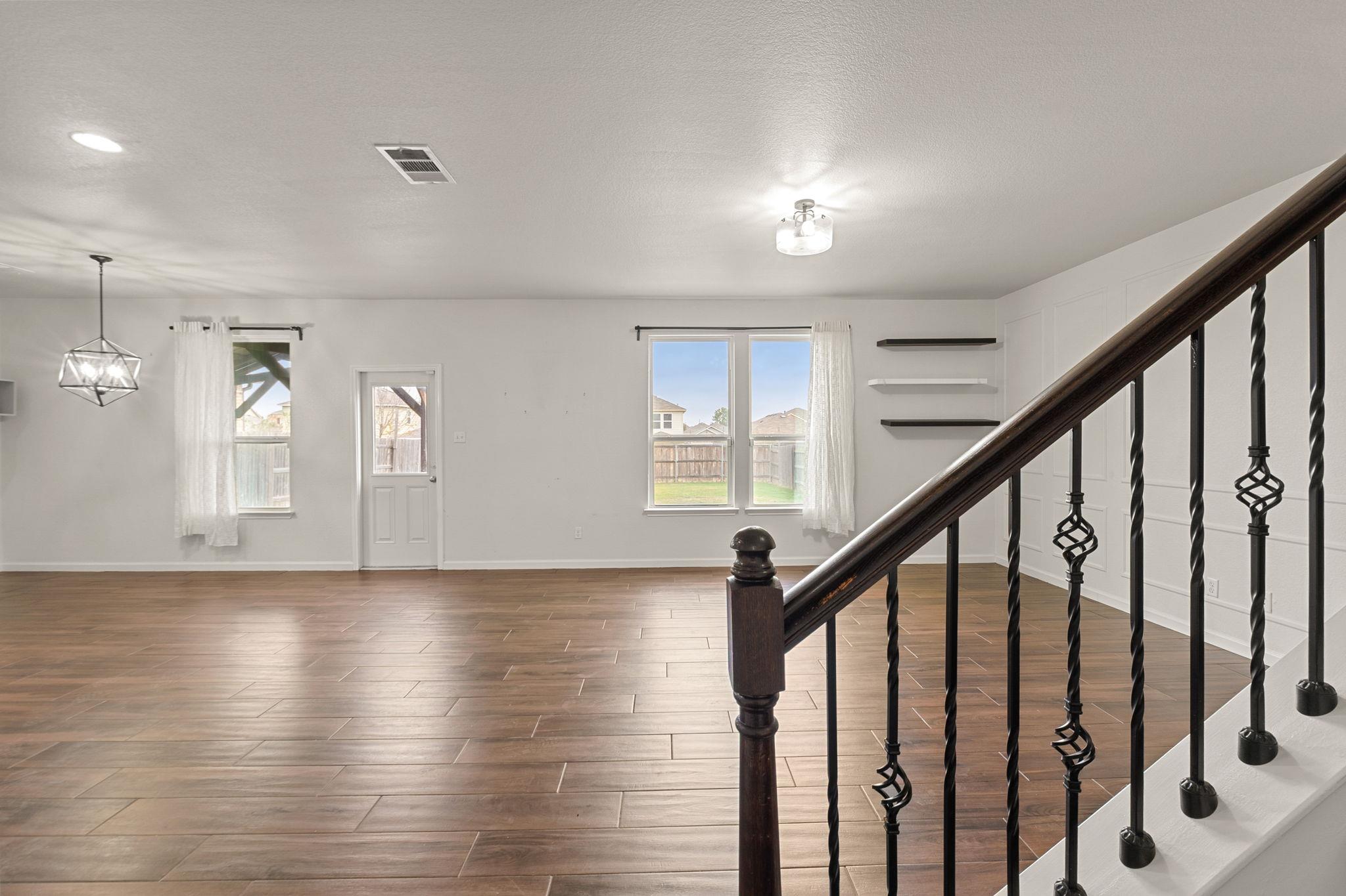 240 Nectar Dr, Buda, TX 78610