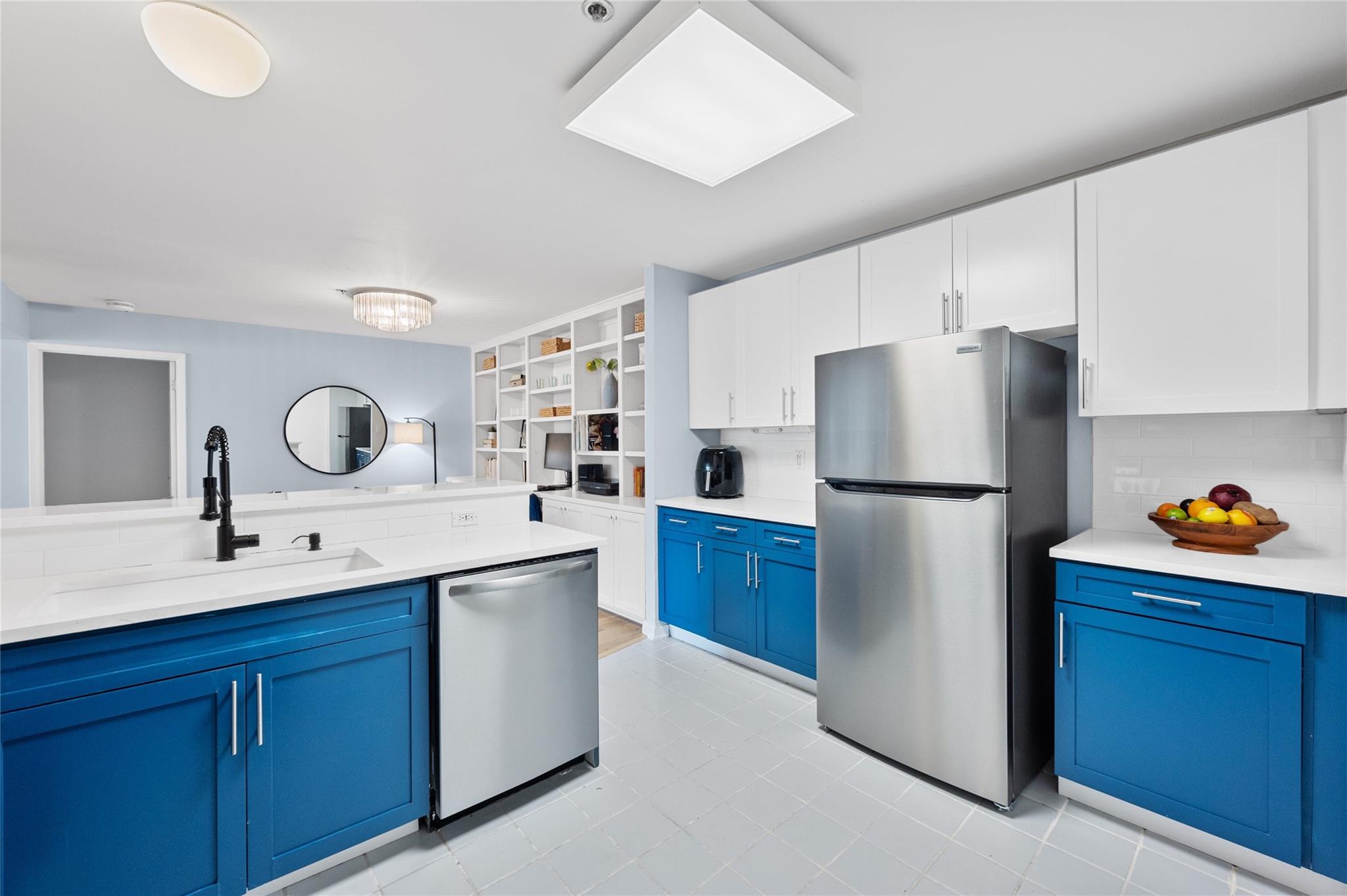 40 N Interstate Highway 35 # 2B2, Austin, TX 78701