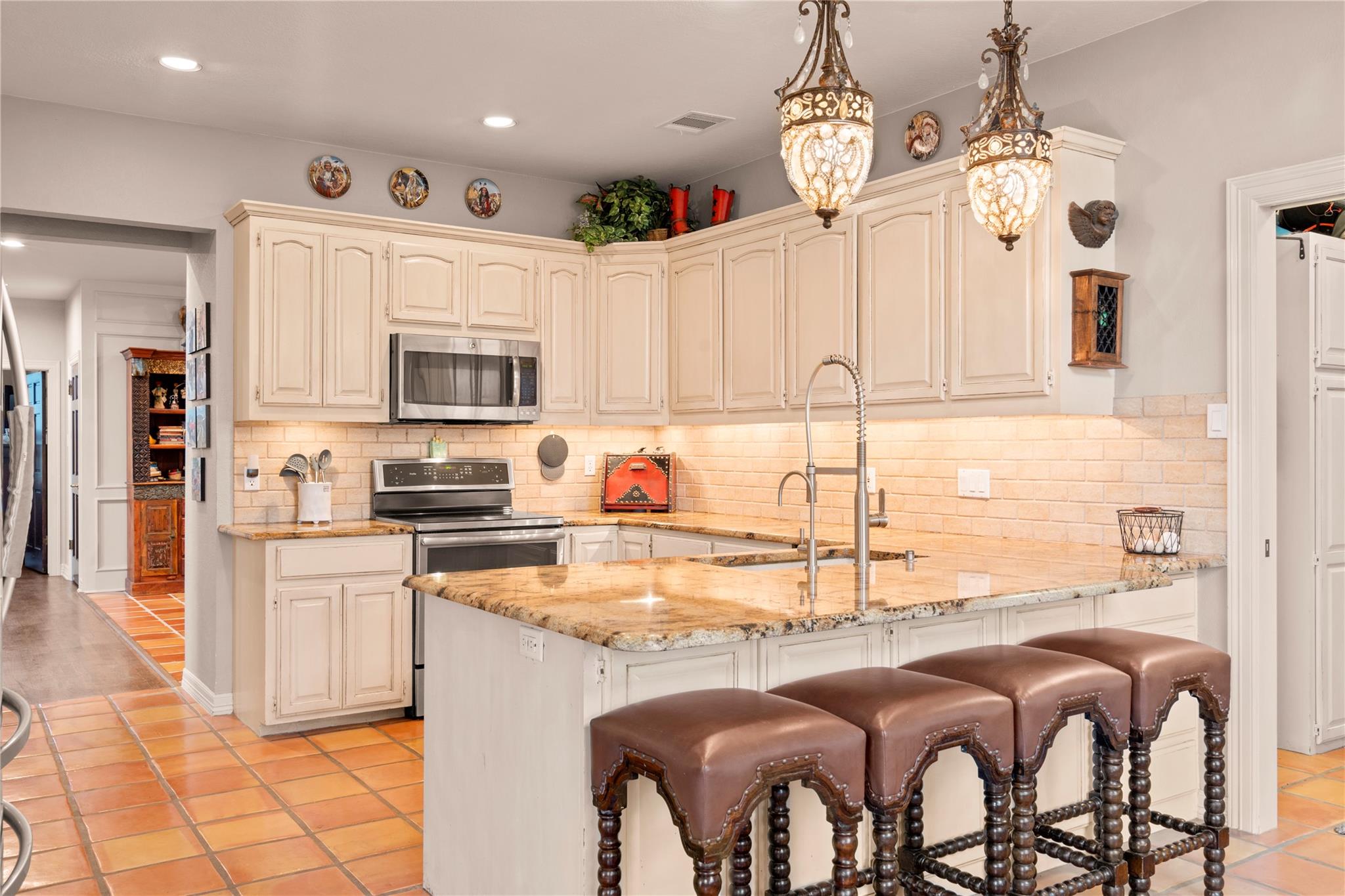 5229 Hupedo Ranch Rd, Spicewood, TX 78669