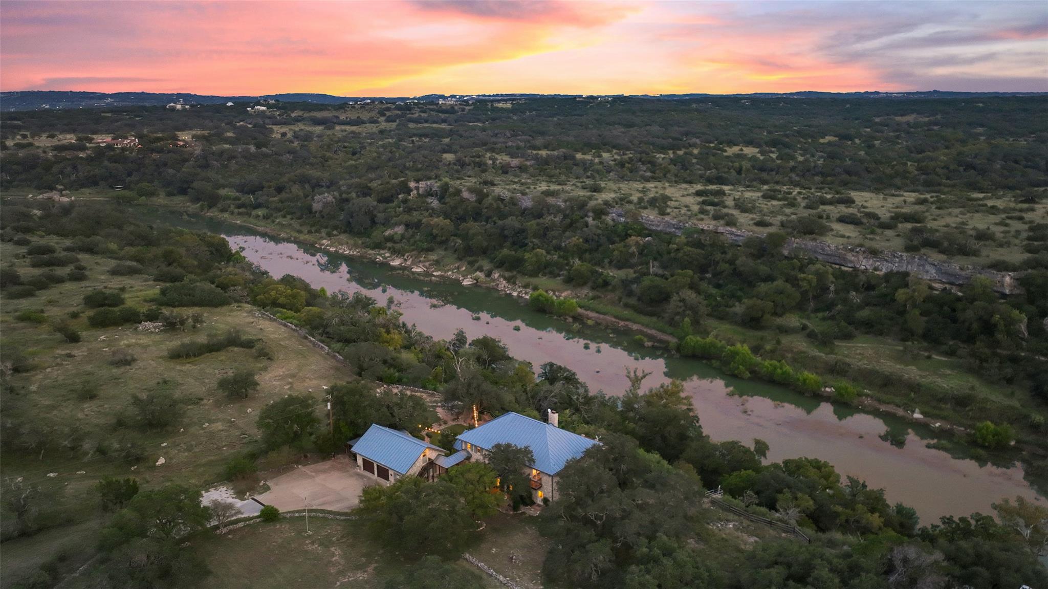5229 Hupedo Ranch Rd, Spicewood, TX 78669