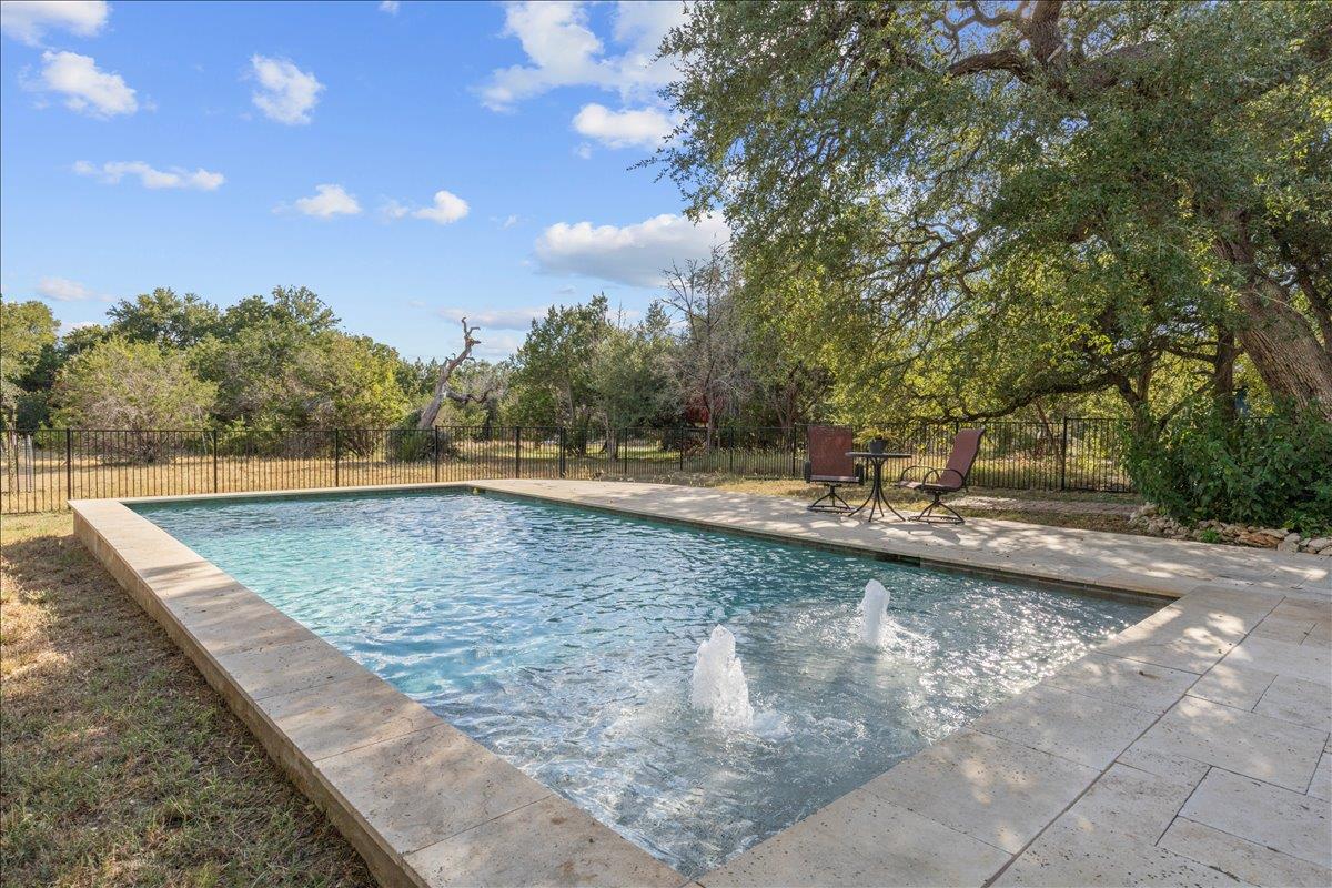 1436 Flint Rock Loop, Driftwood, TX 78619