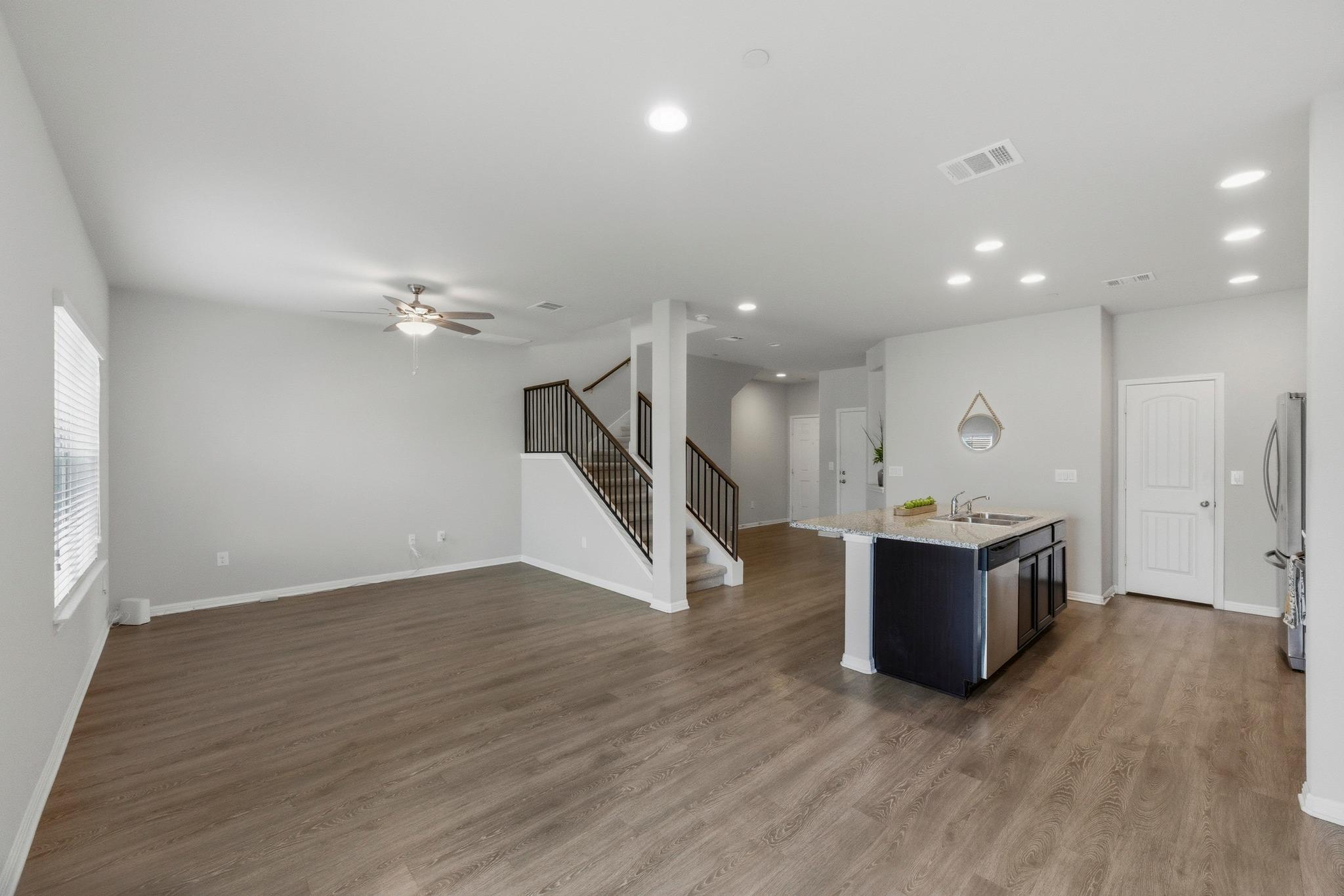 516 E Slaughter Ln # 2402, Austin, TX 78744