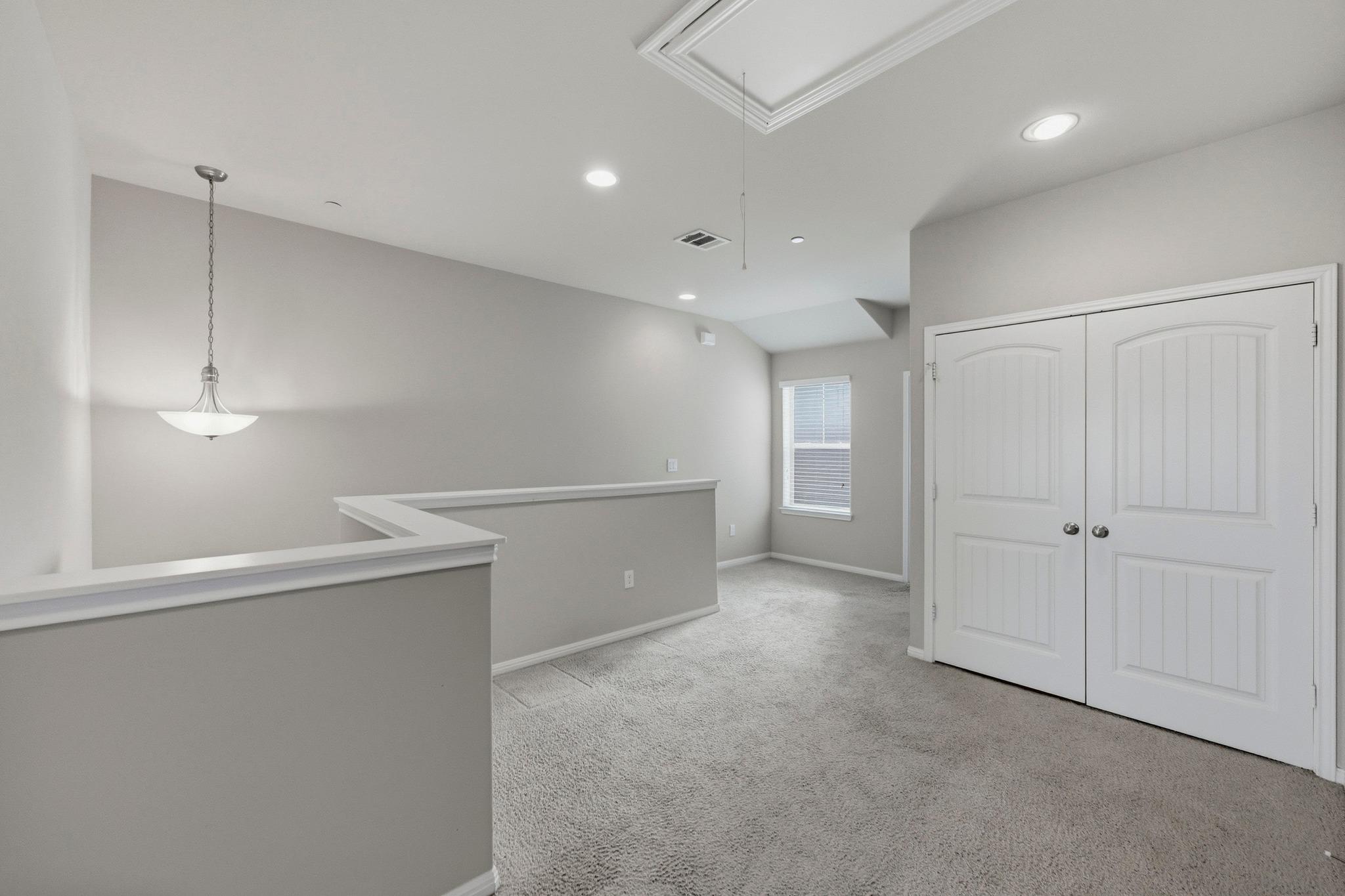 516 E Slaughter Ln # 2402, Austin, TX 78744