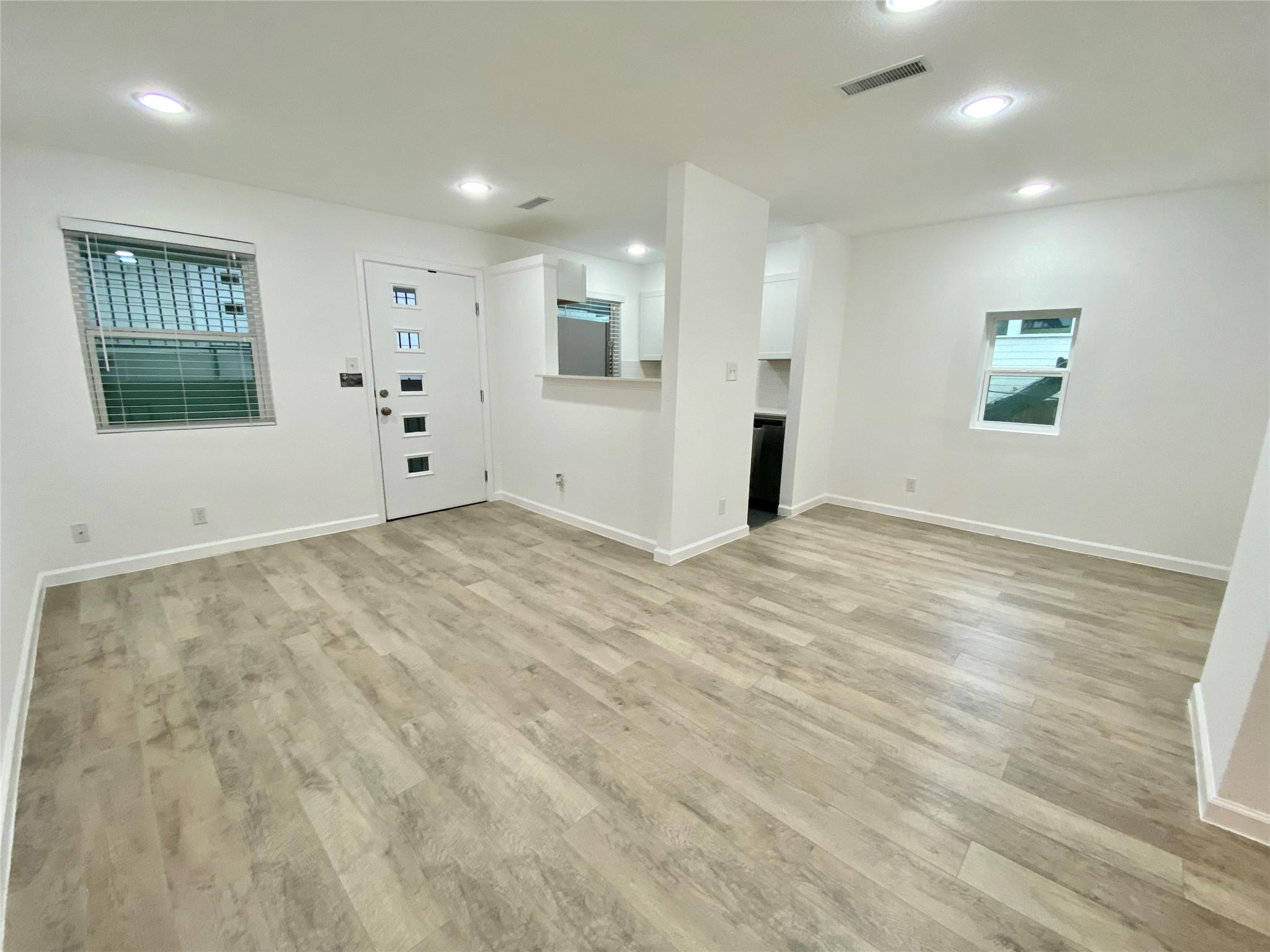 807 Blanco St # 304, Austin, TX 78703