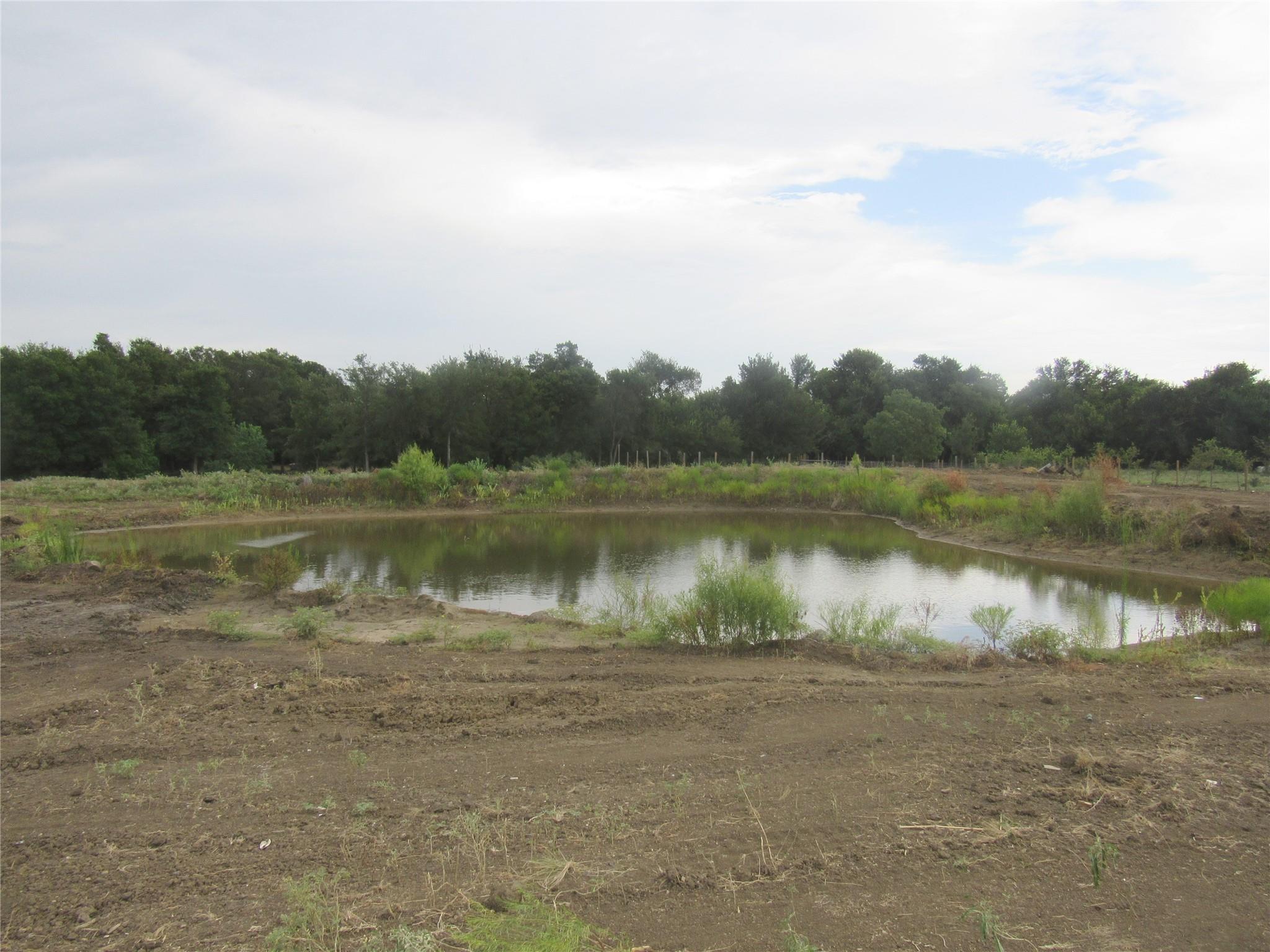 353 Littig Rd, Elgin, TX 78621