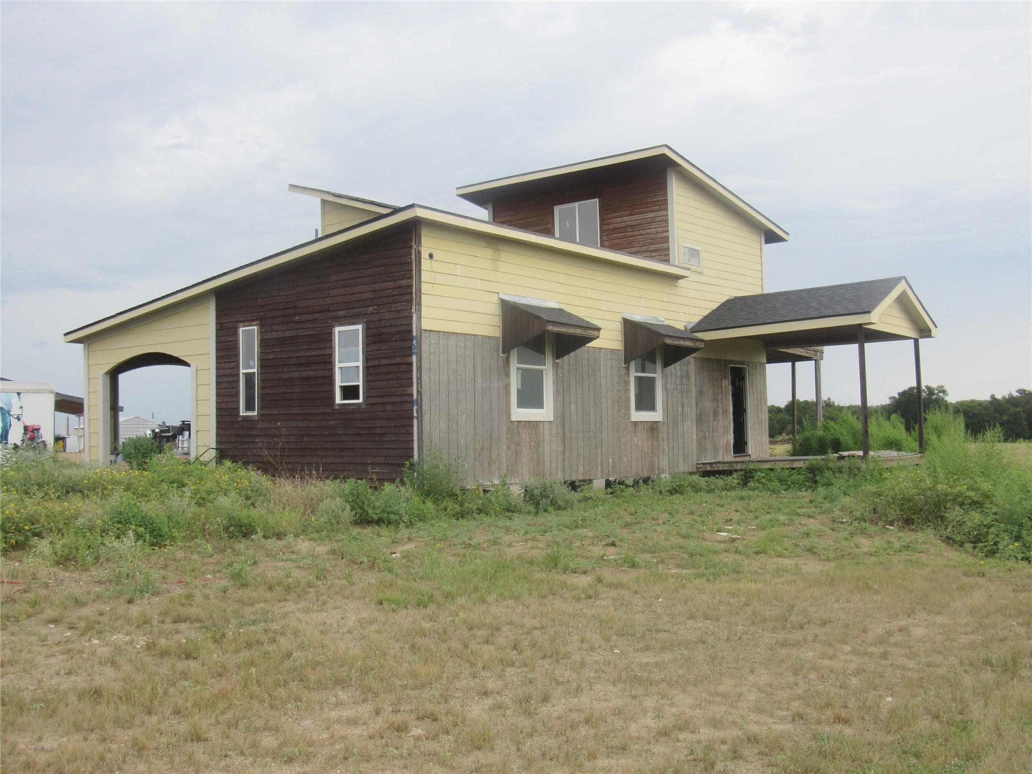 353 Littig Rd, Elgin, TX 78621