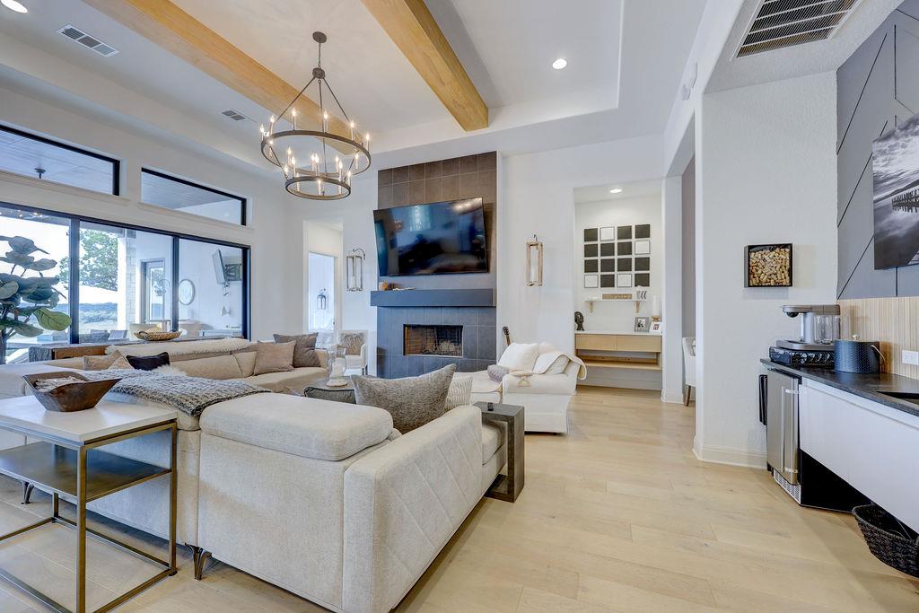 Lago Vista, TX 78645