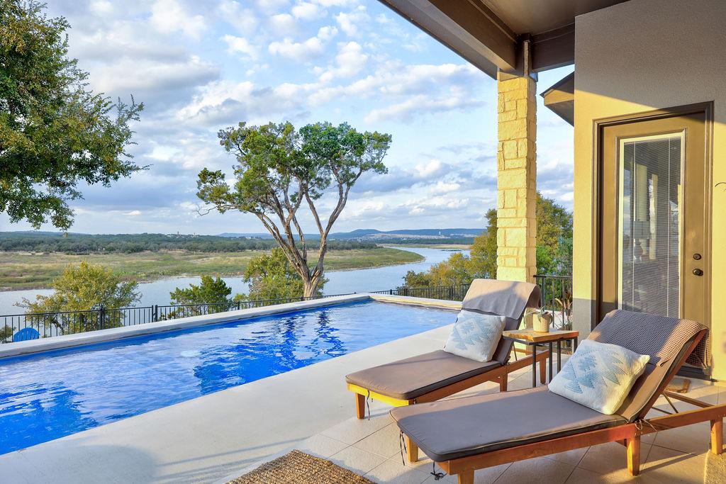 Lago Vista, TX 78645