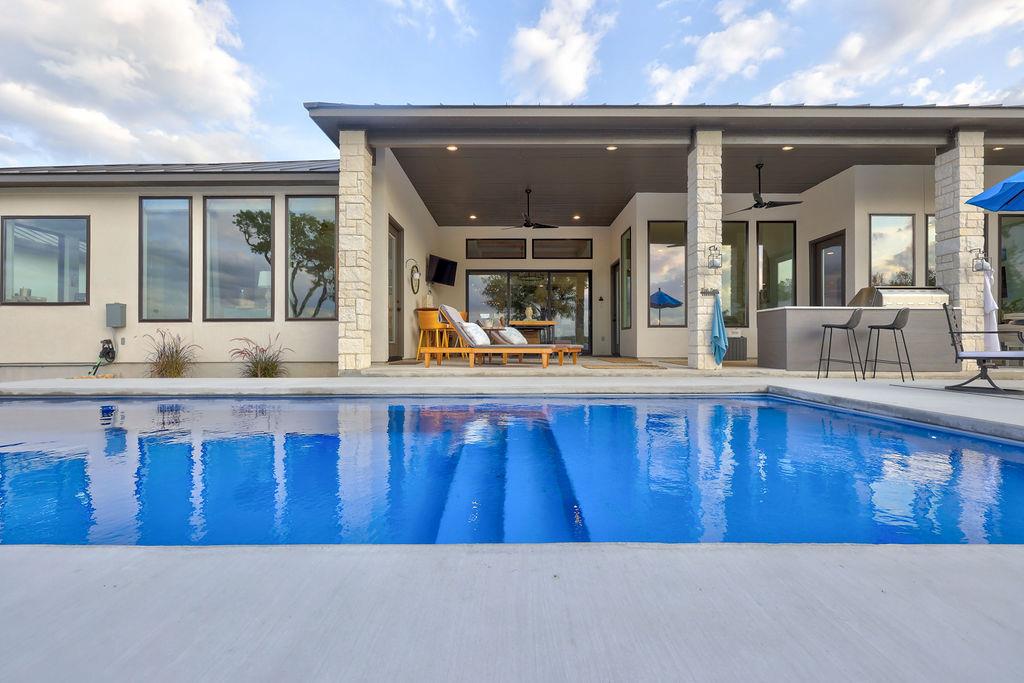 Lago Vista, TX 78645